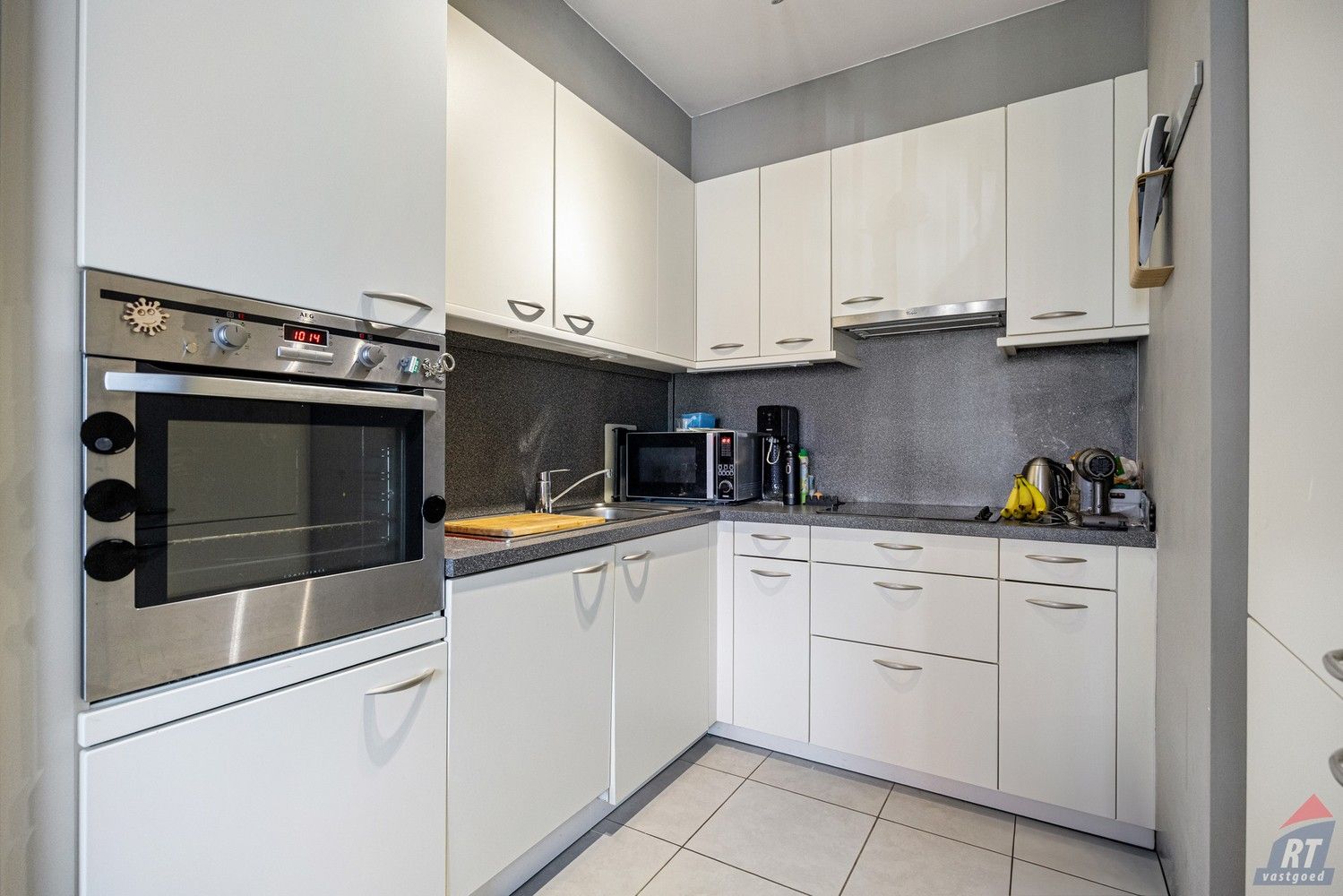 Instapklaar gelijkvloers appartement met 2 slaapkamers in centrum Herk-de-Stad – interessante opbrengsteigendom foto 7