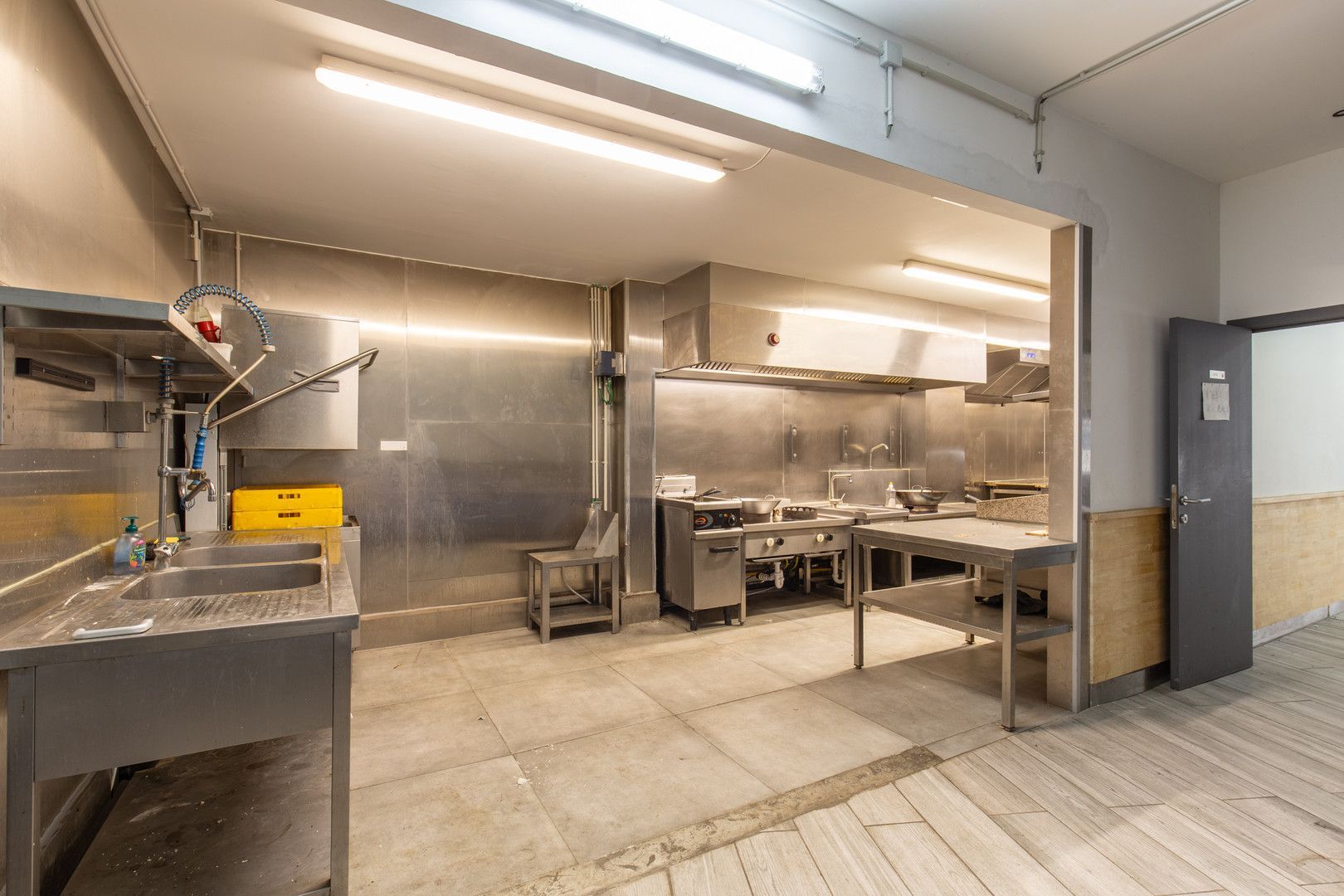 Handelspand met woonst in Chinese wijk foto 6