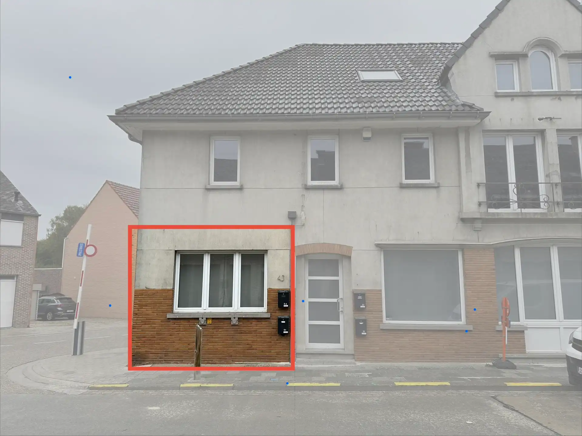 Praktijk/handelsruimte te centrum Denderleeuw foto {{pictureIndex}}