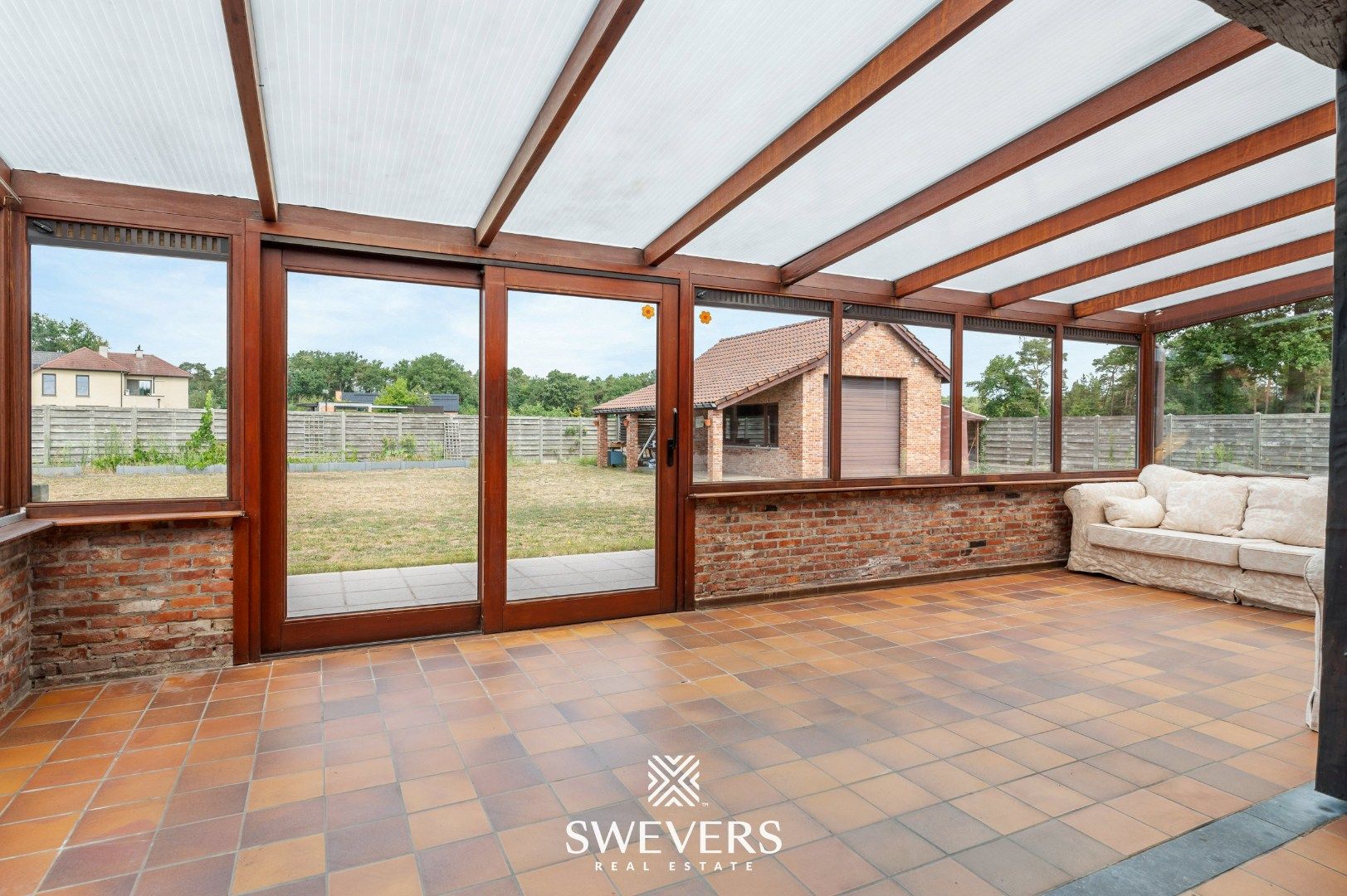 Riante splitlevelwoning op ruim perceel foto 13