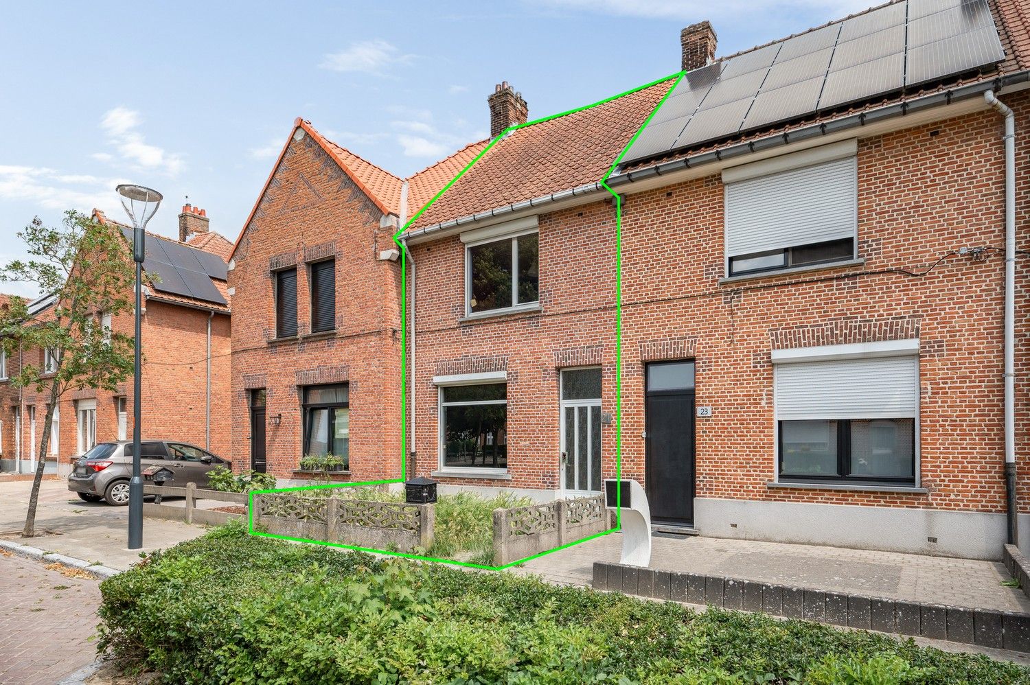 Hoofdfoto van de publicatie: Charmante te renoveren rijwoning met veel potentieel op gunstige locatie in Lier