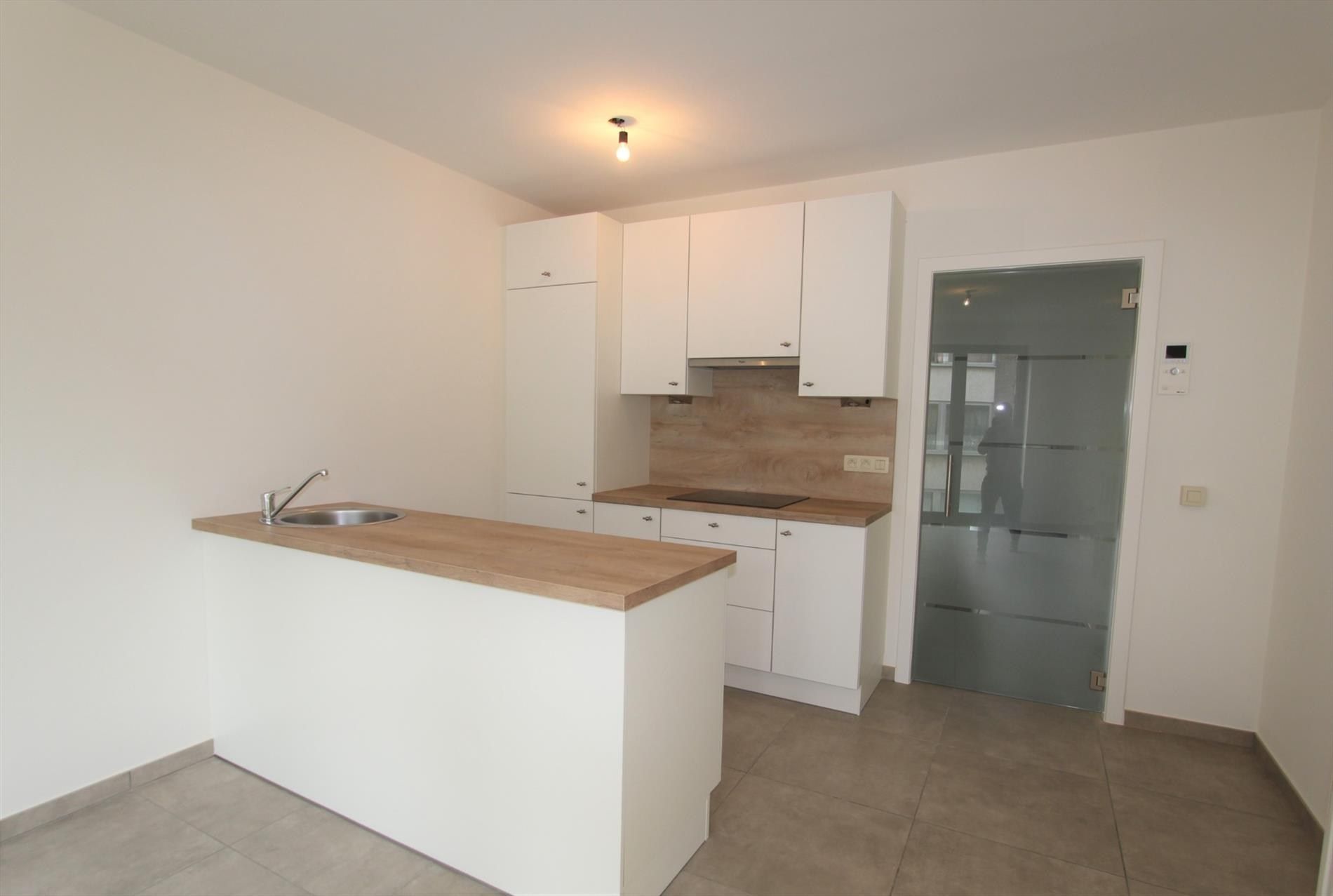 MODERN 1-SLAAPKAMER APPARTEMENT MET TERRAS foto 4
