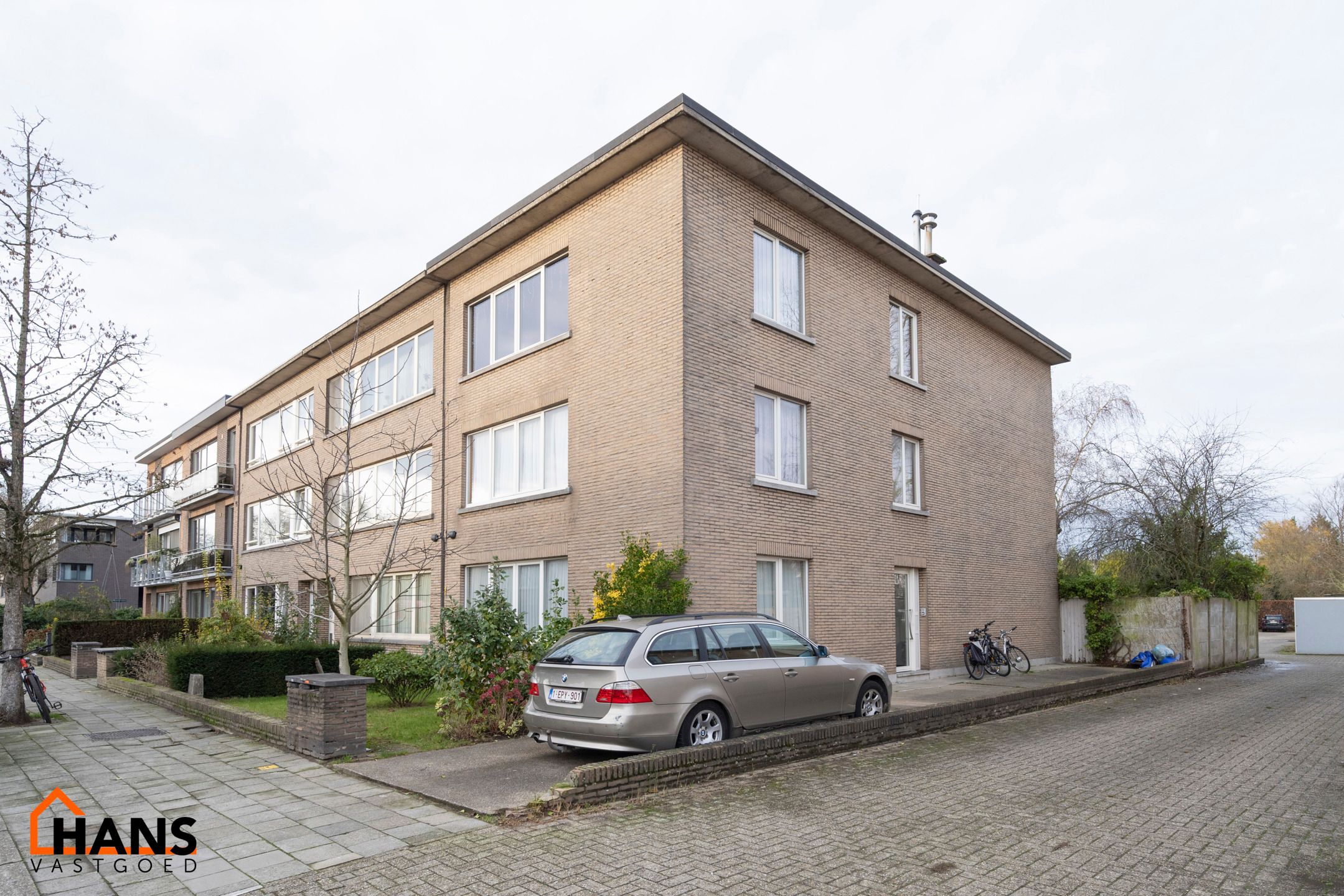 2-slaapkamerappartement op de 1ste verdieping zonder lift. foto {{pictureIndex}}