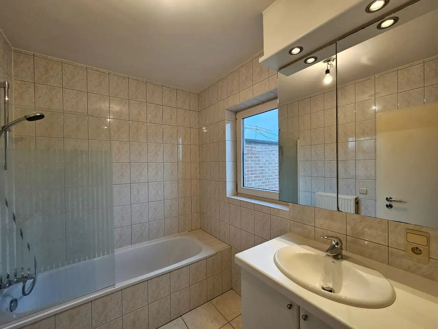 Appartement met 2 slaapkamers in Dessel! foto 8