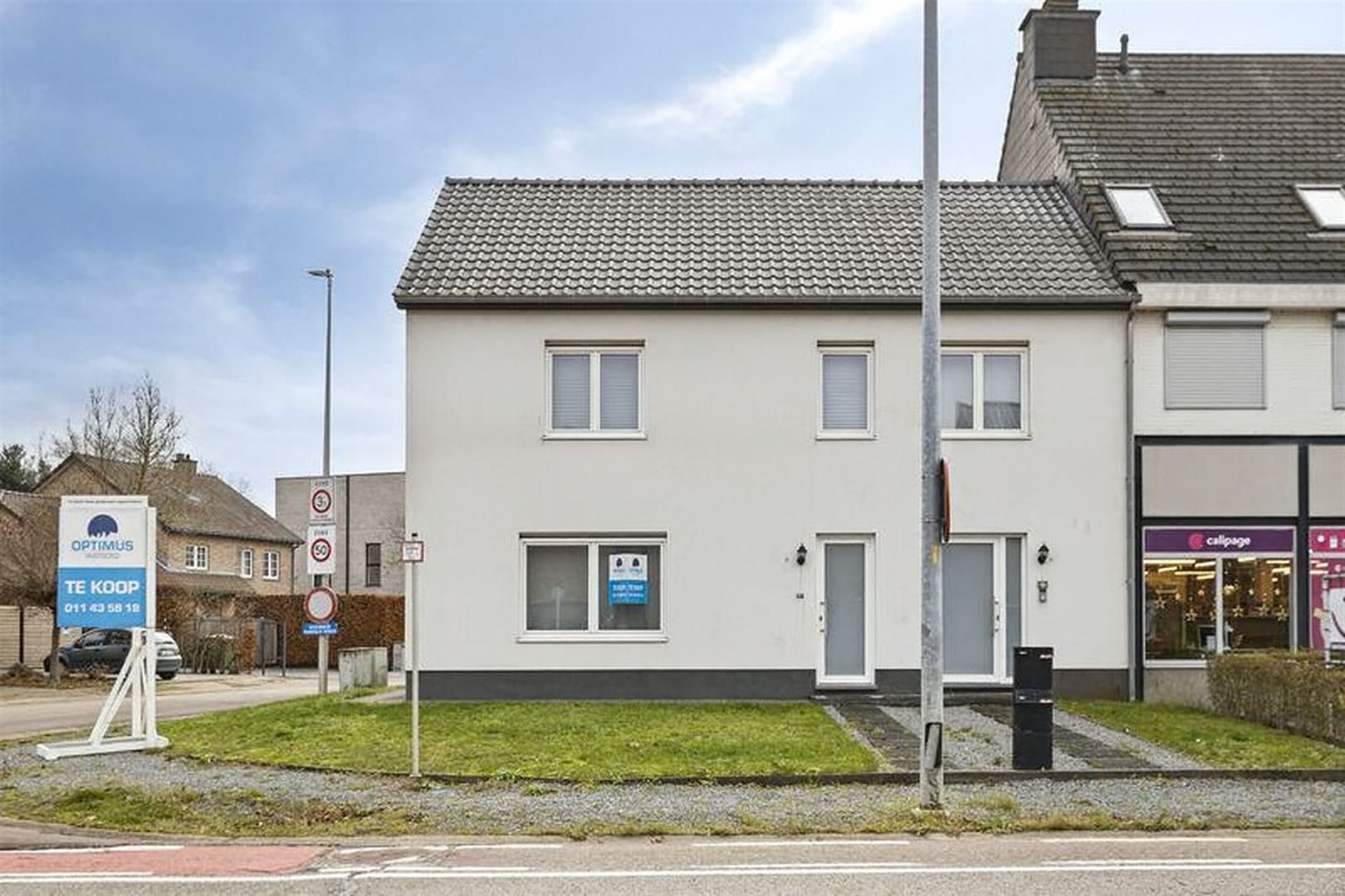 TE KOOP: Gerenoveerd, gelijkvloers appartement te Zolder! foto 2