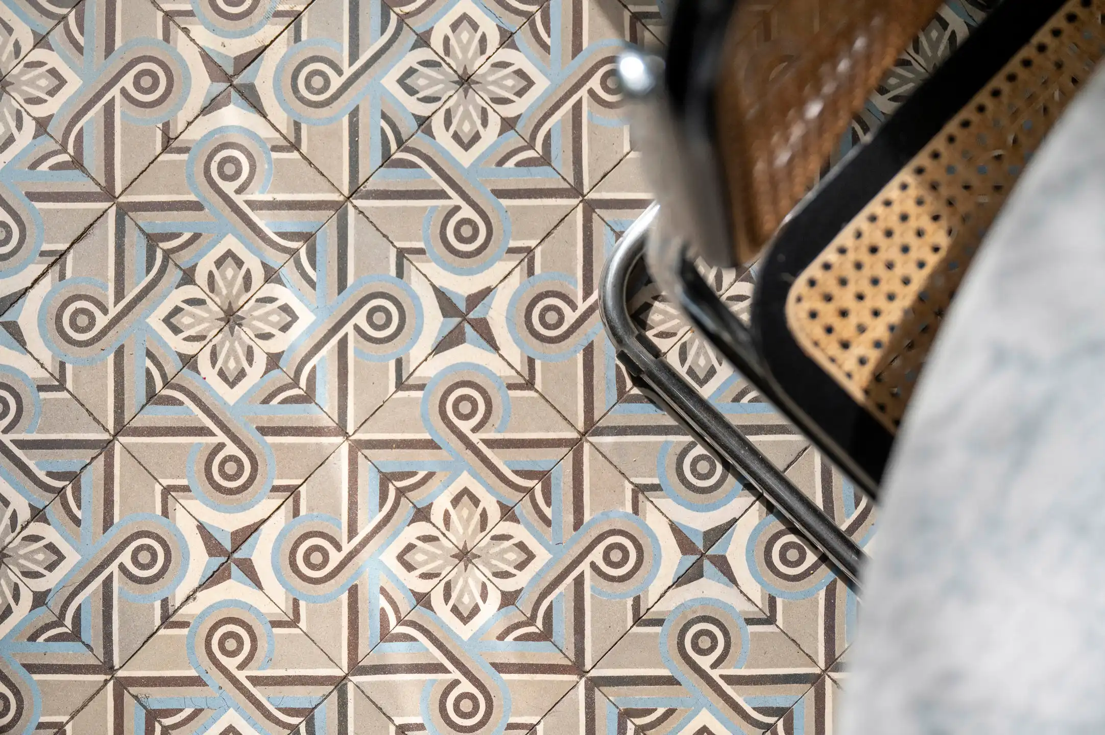 ANTWERPEN HARMONIE. Herenhuis met karakter, tuin en parking! foto 9