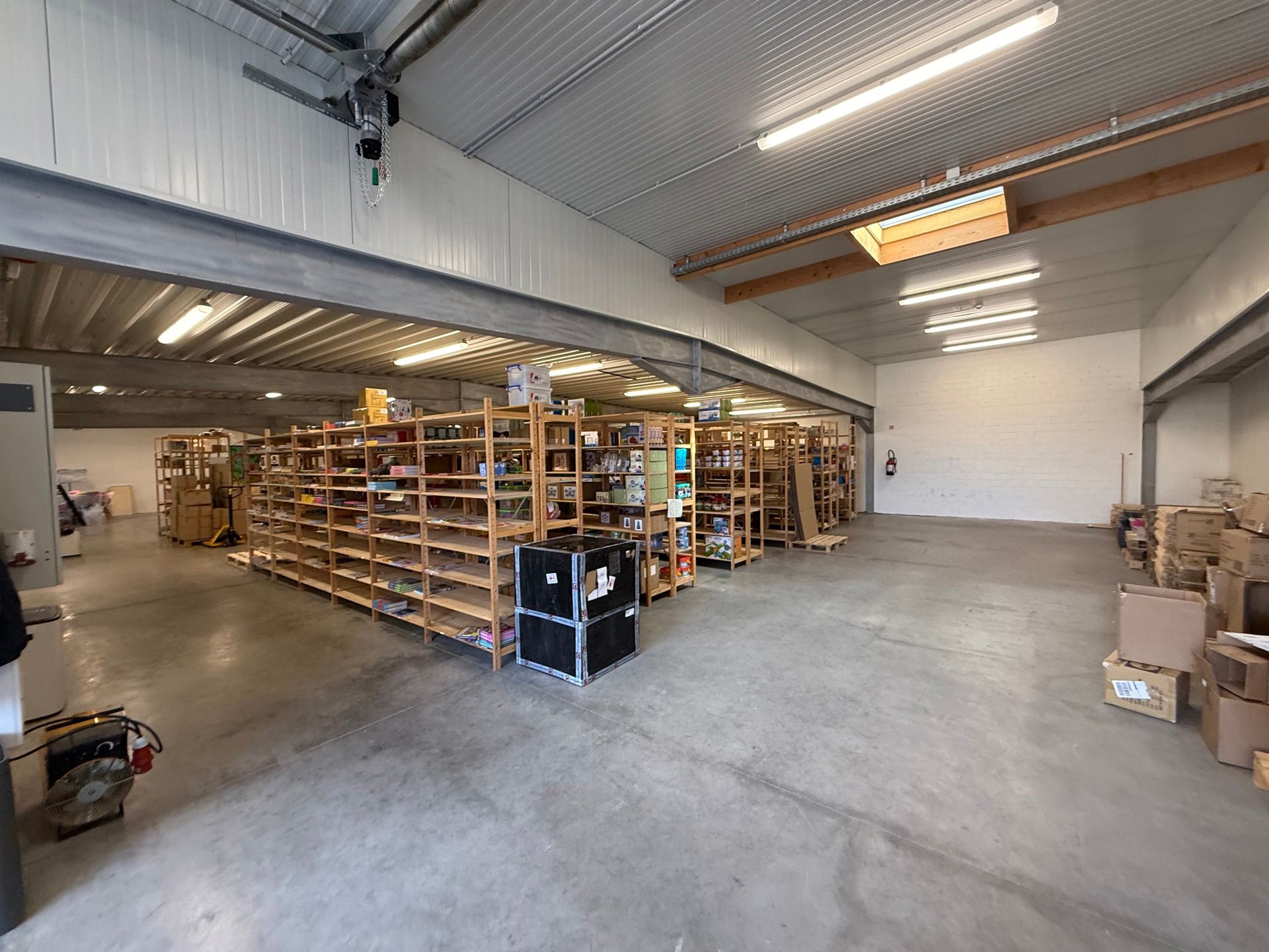 ERPE - Opslagplaats vlakbij de invalsweg. foto 2