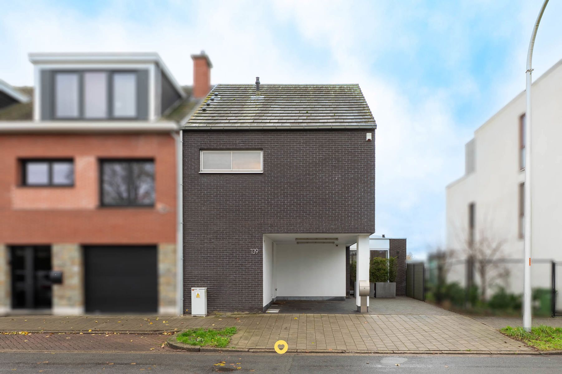 Rustig gelegen instapklare HOB met 4 SLK's, bureau en tuin foto 3