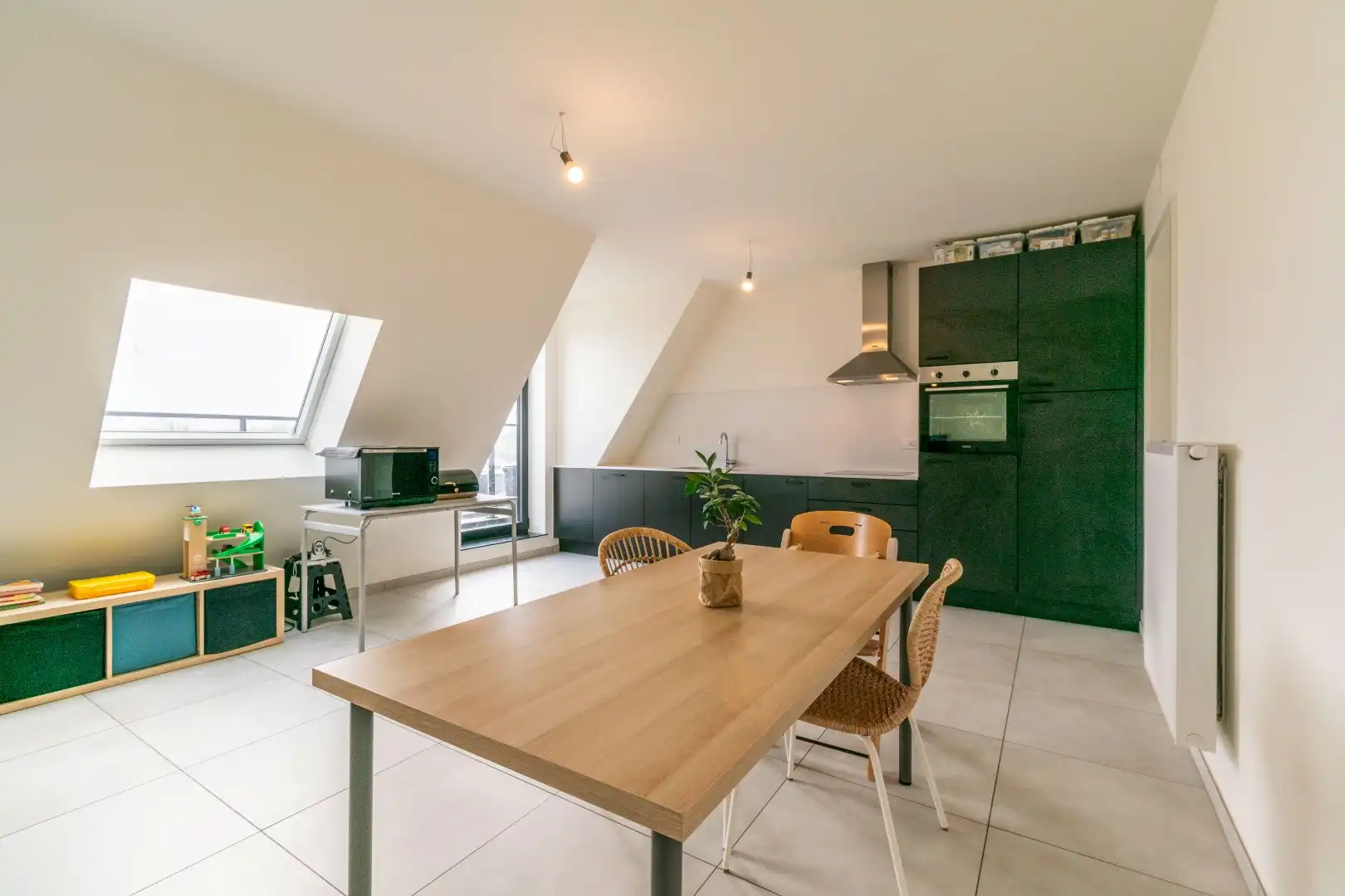 RECENT APP MET 3 SLAAPKAMERS + 2 STAANPLAATSEN! foto 9