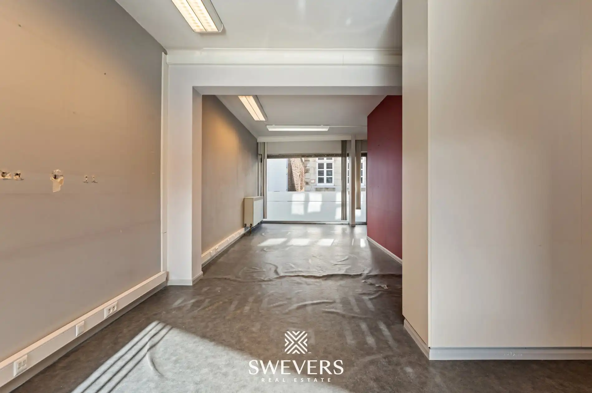 Authentiek pand (°1850) met handelsruimte en ruim duplex appartement   foto 6