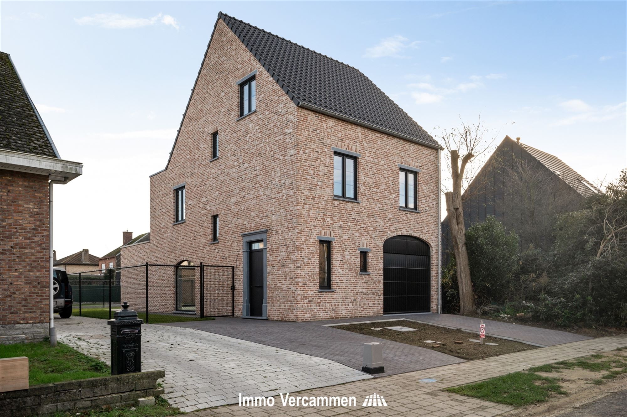 Perfect instapklare nieuwbouwwoning te Blaasveld foto {{pictureIndex}}