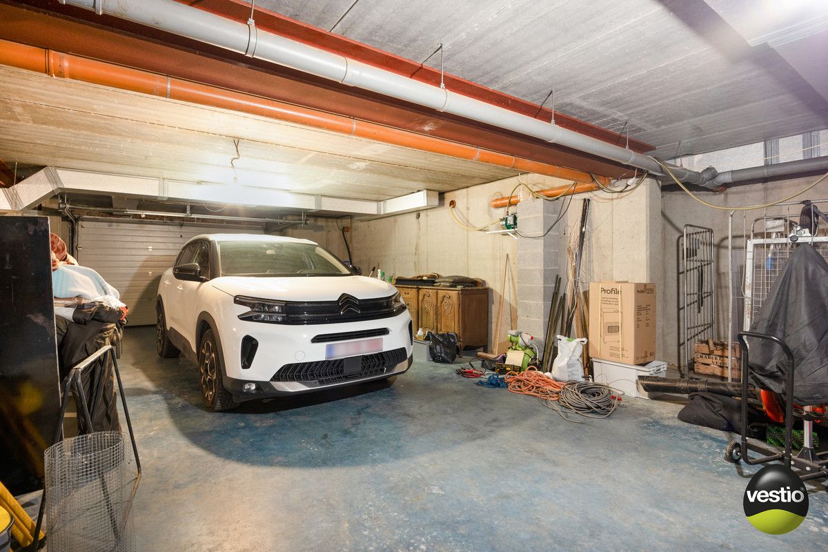 RUSTIG GELEGEN RUIME VILLA MET 5 SLK OP RIANT PERCEEL VAN 18A61CA IN STADSRAND TONGEREN. foto 39