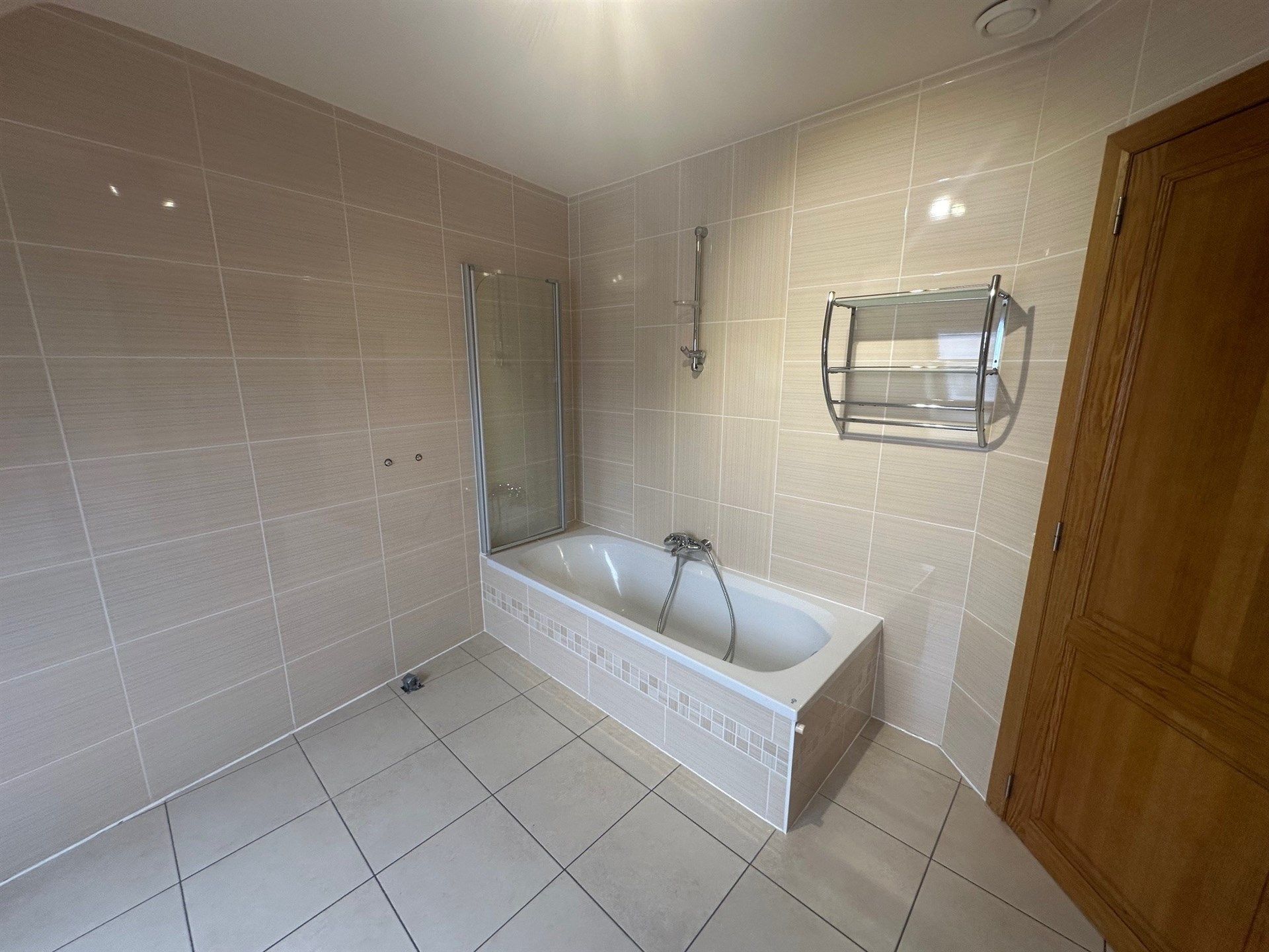 Ruim appartement met 2 slaapkamers nabij het centrum foto 15