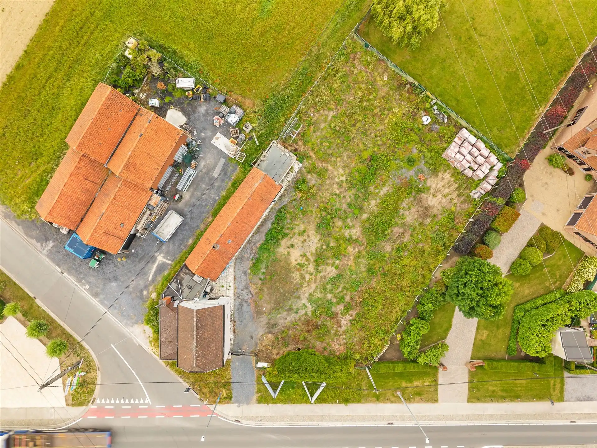 Af te breken woning met vergunning voor villa op 1.754 m2! foto 5