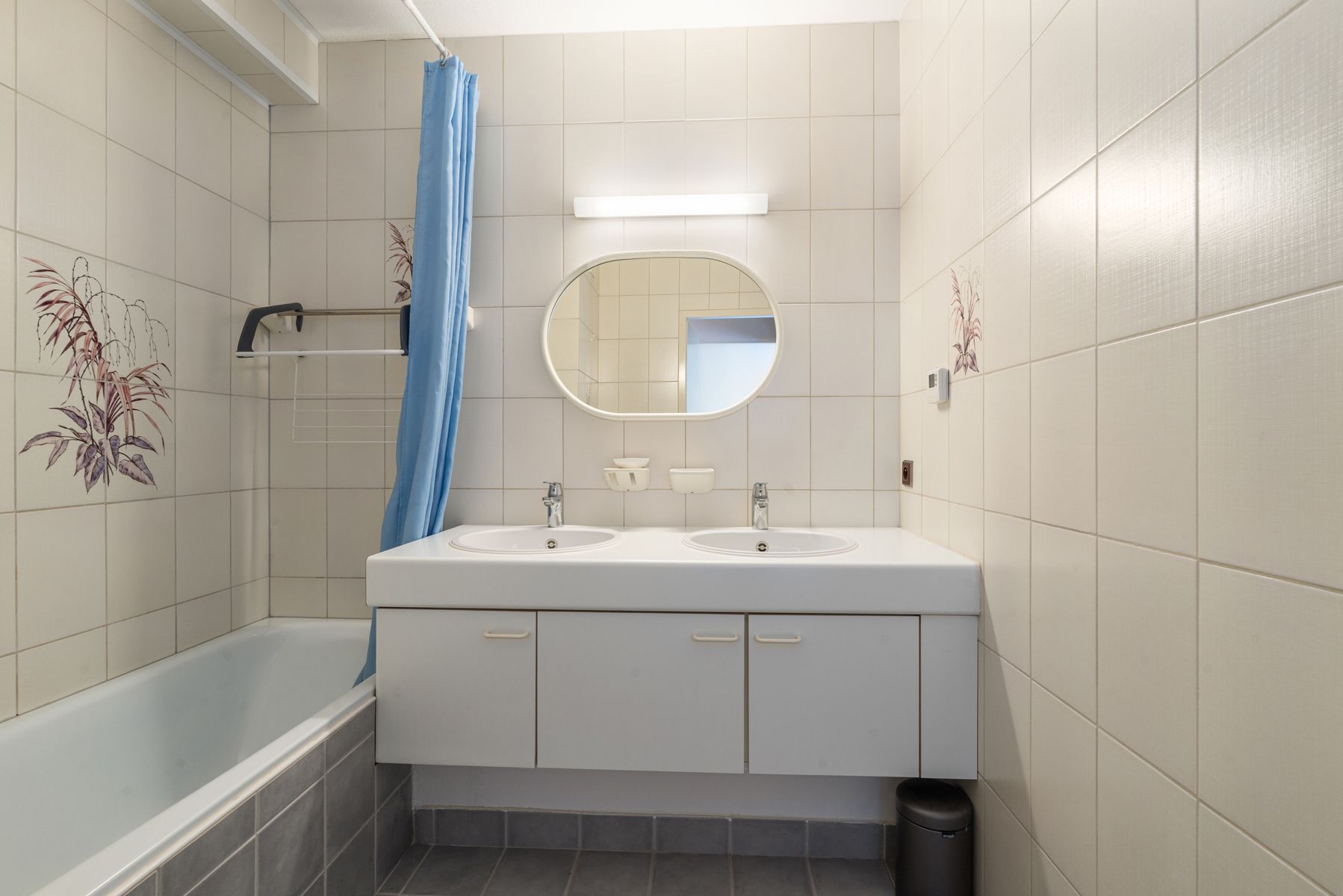 Instapklare familieflat met terras op de Zeedijk van Koksijde foto 9