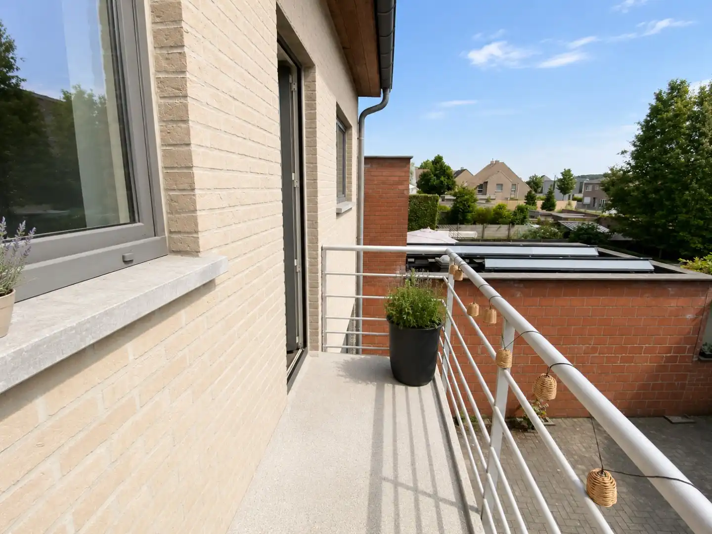 Duplex 3-slaapkamer appartement met garage foto 6