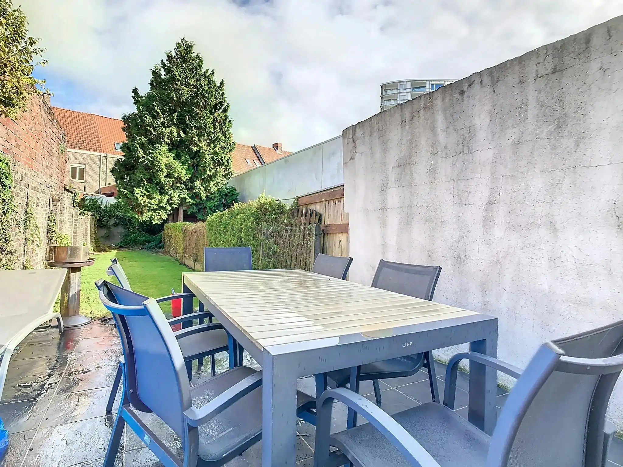 Instapklare rijwoning te koop met gezellige stadstuin  foto 6