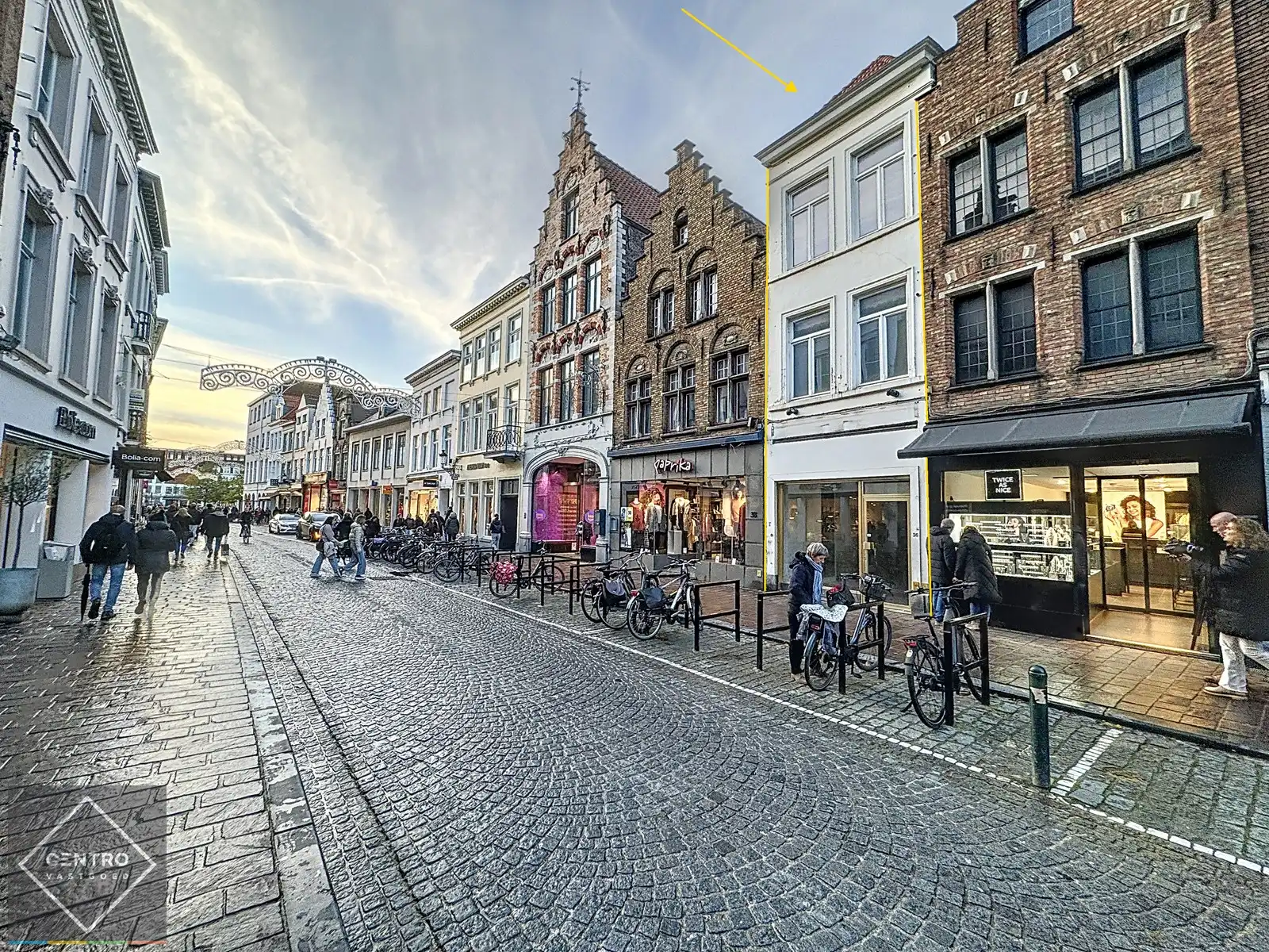 Instapklaar HANDELSPAND (4 verdiepingen) op AAA-locatie (Zuidzandstraat) in het historisch centrum van Brugge! foto 11