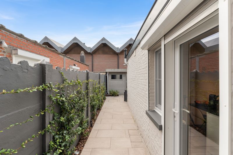 Volledig gerenoveerde woning op topligging foto 10