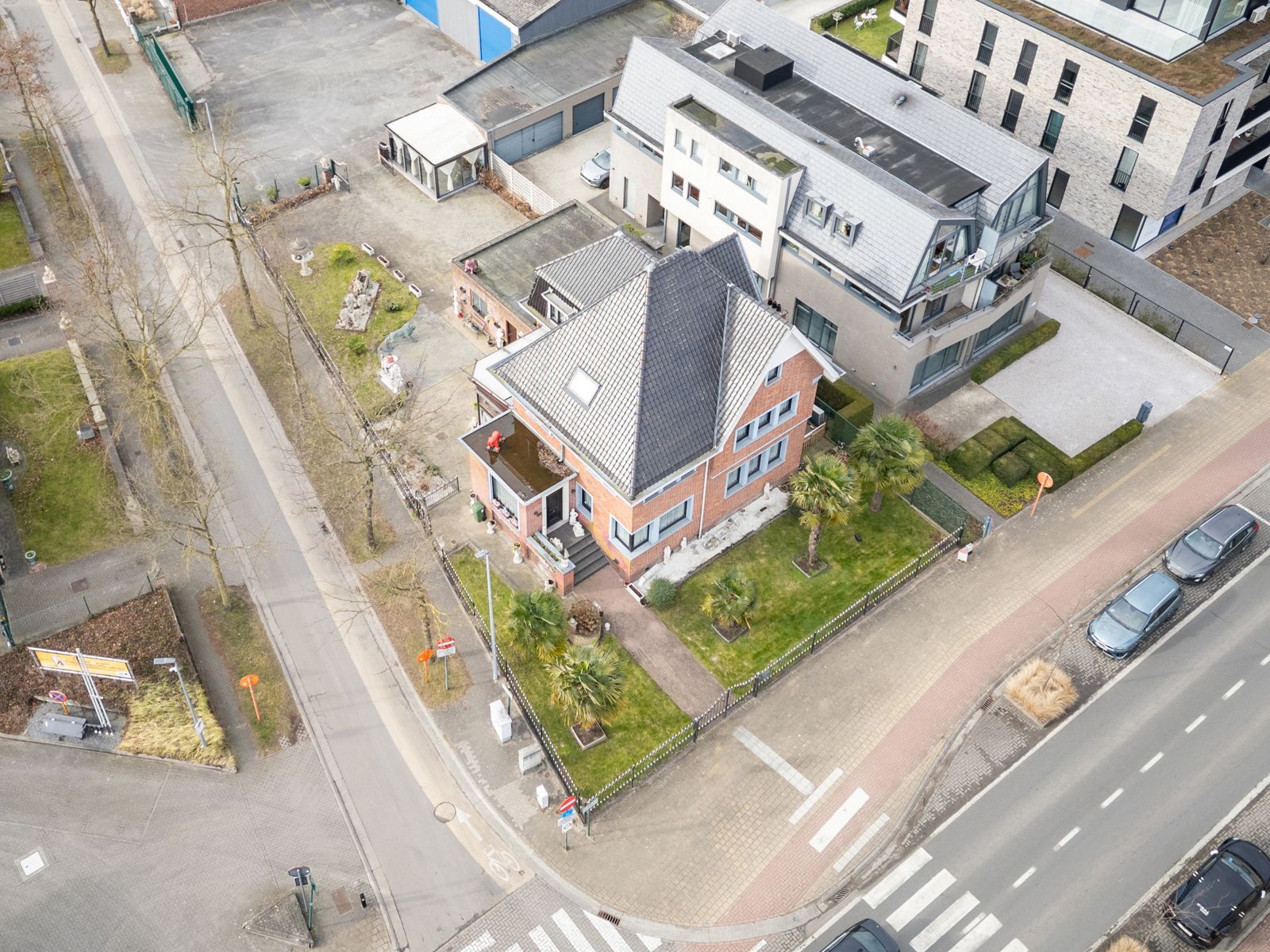 Klassieke, Charmante Vrijstaande Villa te Koop in het geliefde Merelbeke. foto 27