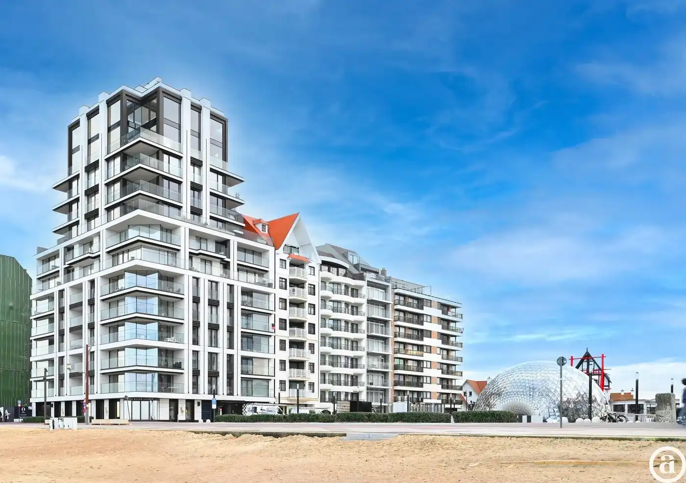 Mooie duplex-appartement met prachtige uitzichten te Zoute. foto 2