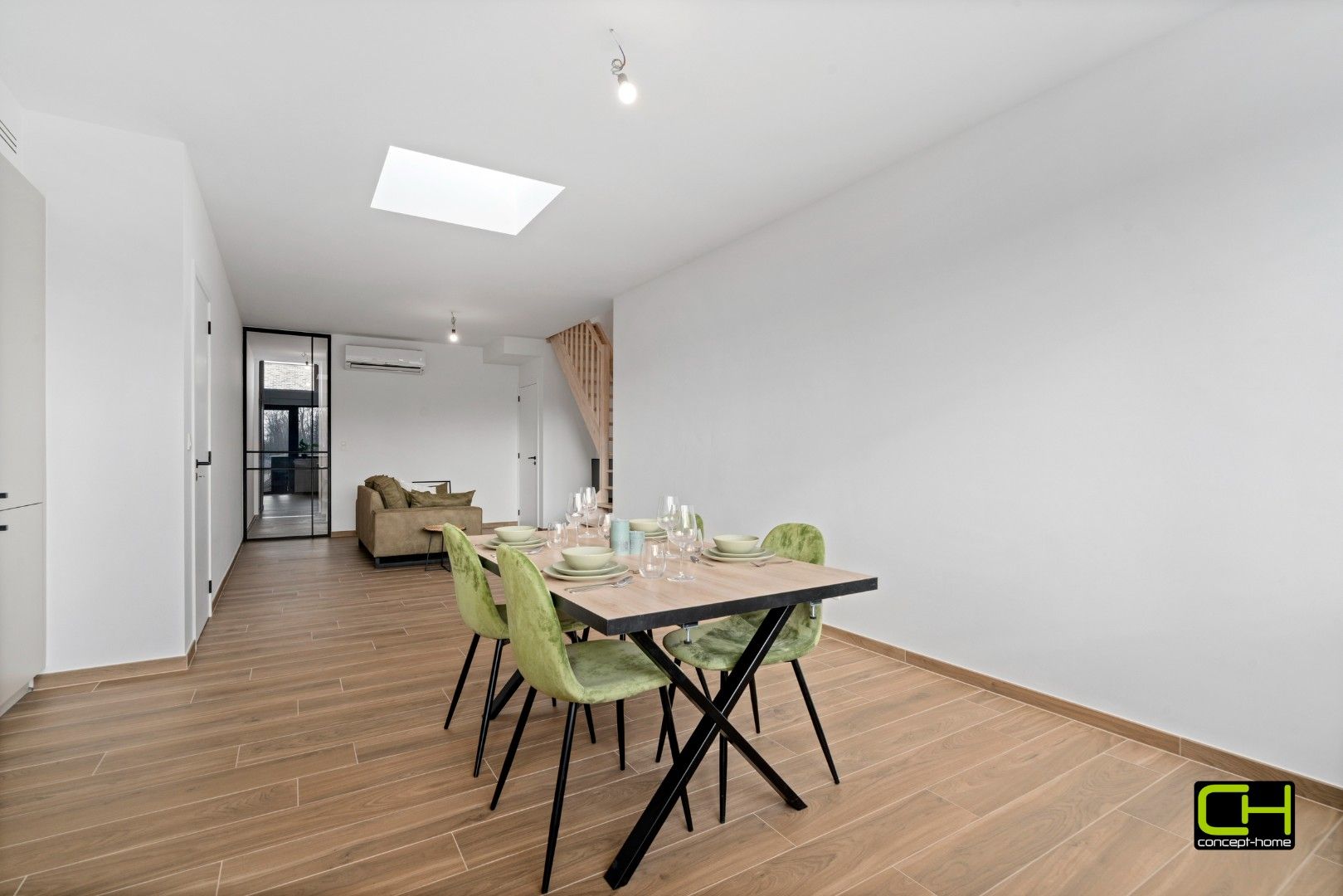 Duurzame en comfortabele woning met tuin en private parkeerplaats foto 4