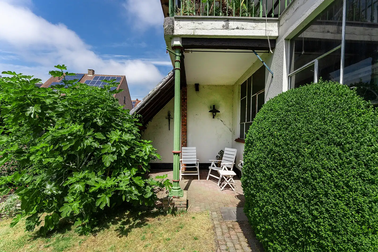 Uitzonderlijke gezinswoning (275m²) met ruim atelier, zonnig terras, garage en prachtige tuin foto 17