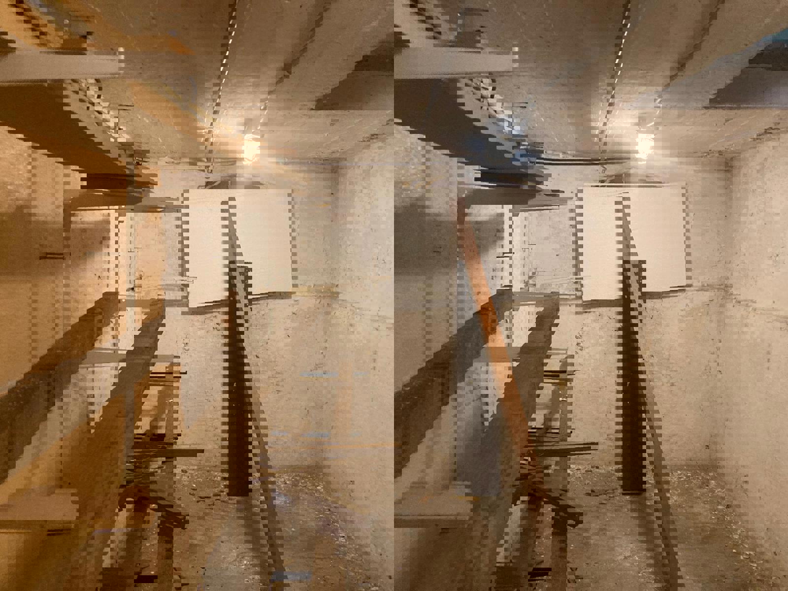 Te renoveren woning met handige zij-ingang en grote tuin foto 15