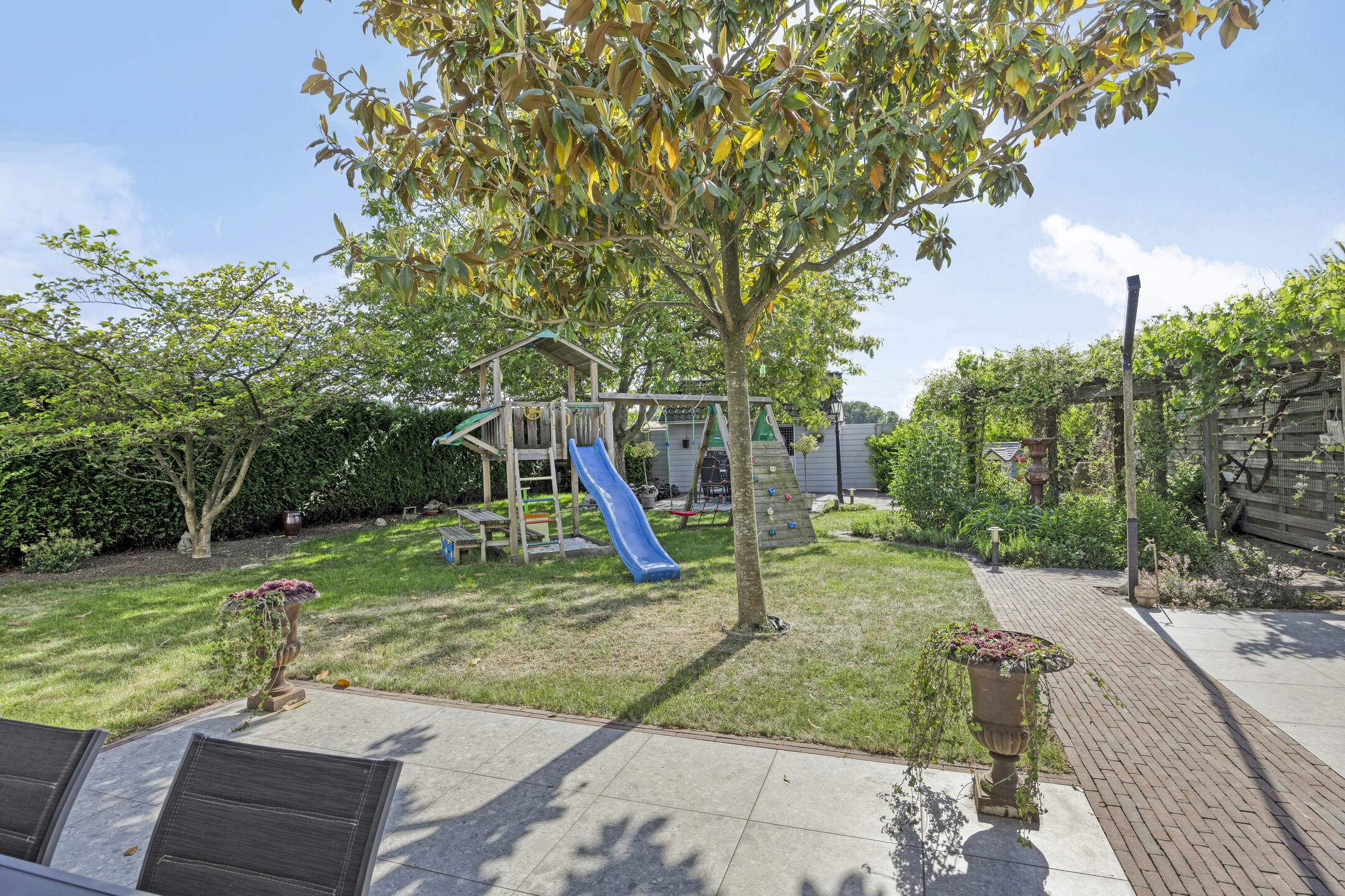Riante zorgwoning/kangoeroewoning met loods te koop foto 37