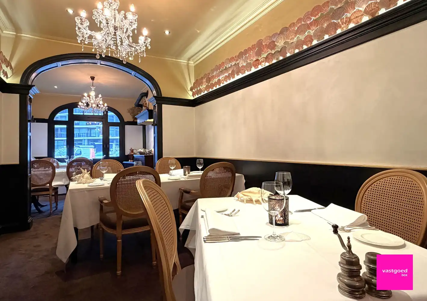 Veelzijdig handelspand met woonst op topligging nabij zee – Oostende/Mariakerke foto 4