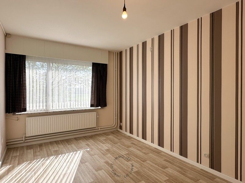 Halfopen bebouwing met 4 slaapkamers, dubbele garage en tuin foto 19