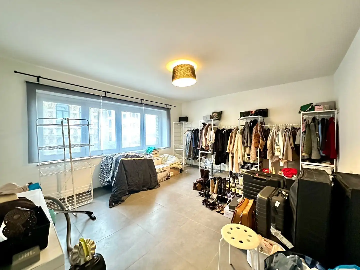 Ruim en energiezuinig appartement met terras in het centrum van Tongeren met 2 slaapkamers foto 11