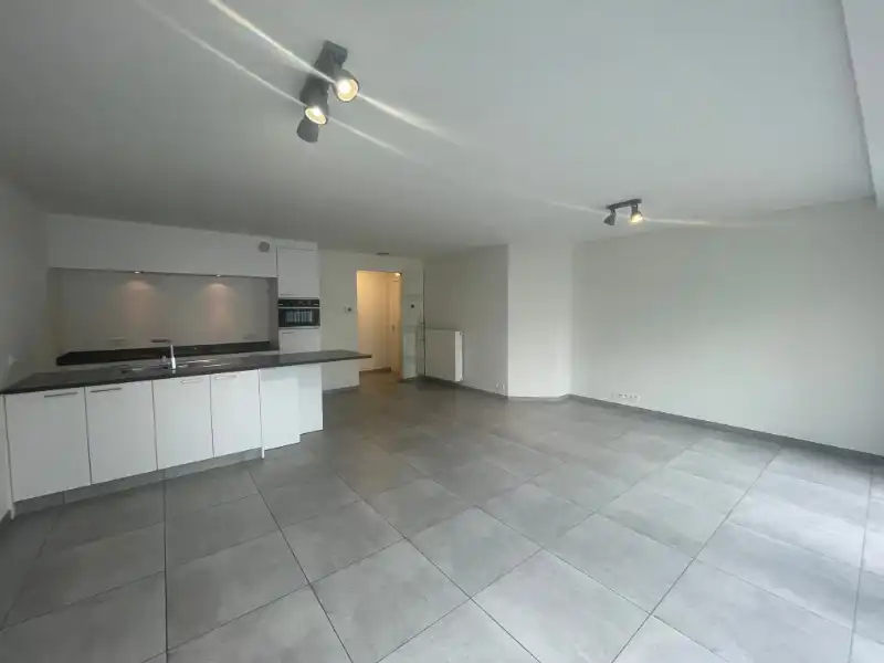 Gelijkvloers appartement met terras en tuintje op een uitstekende locatie in het centrum van het charmante Veurne! foto 3