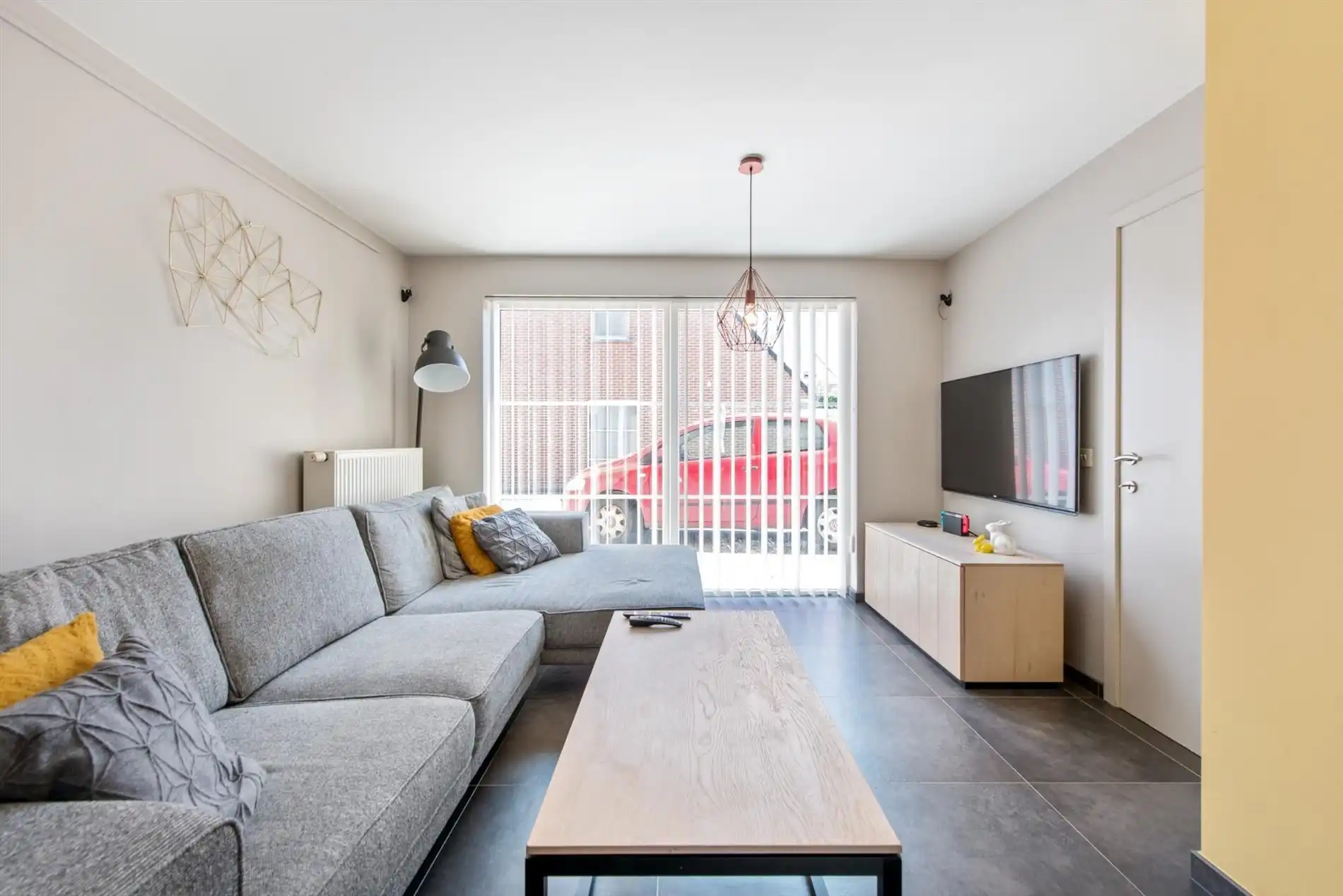 Rustig gelegen, verrassend ruime woning met 3 slaapkamers foto 5