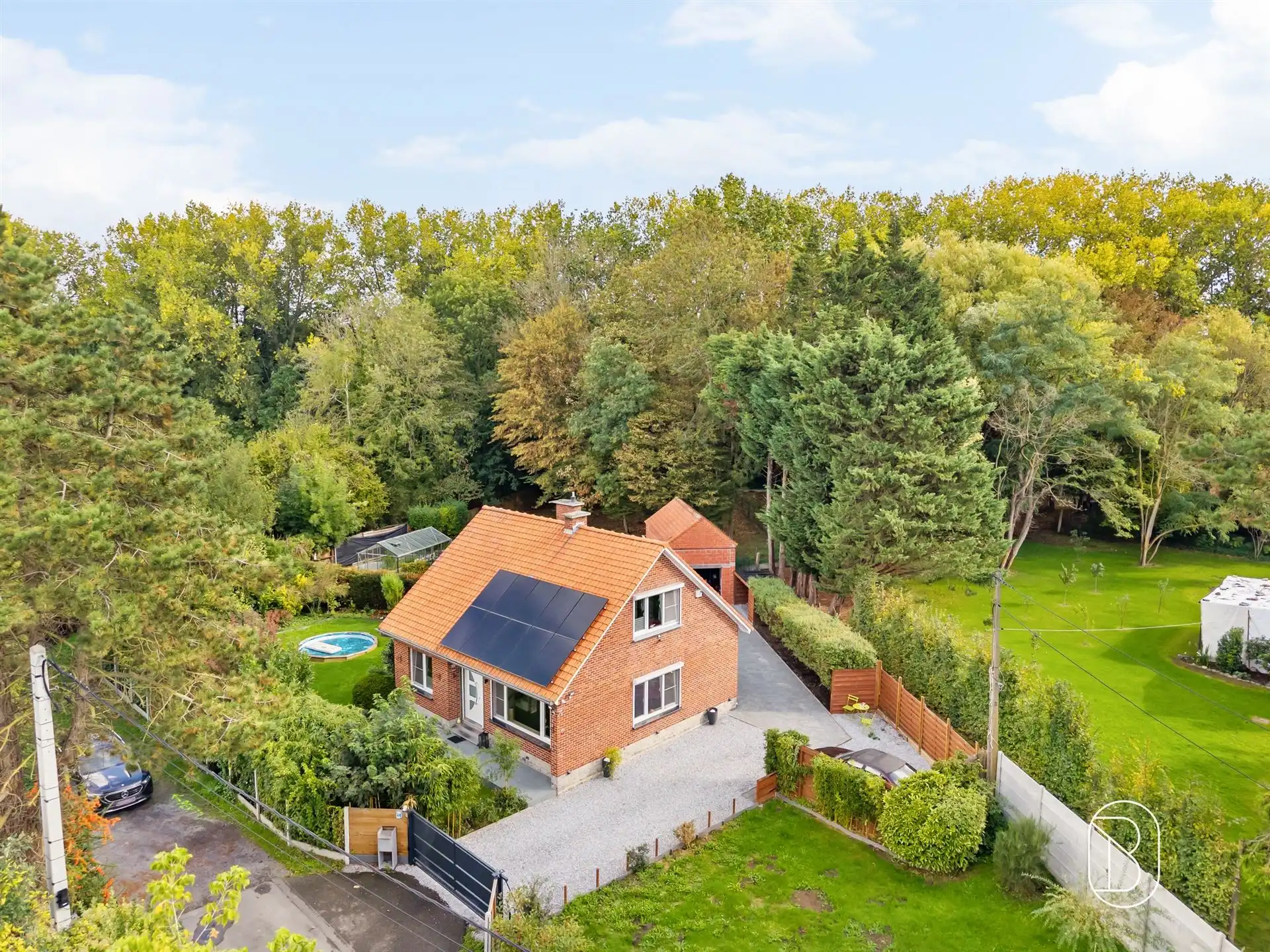 Volledig gerenoveerde woning op 1.800 m² in Warchin foto 21