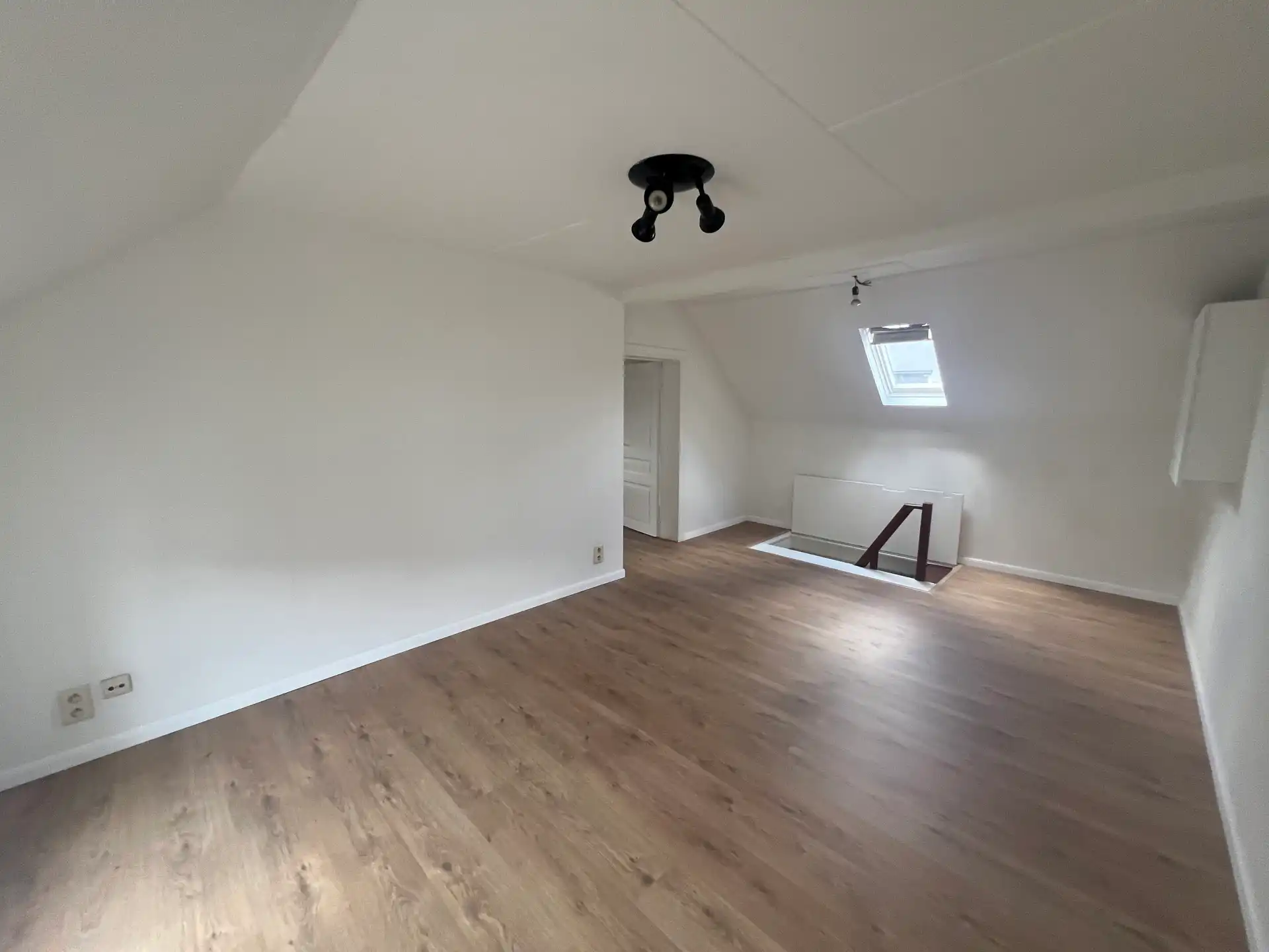 Volledig te renoveren woning nabij centrum Liedekerke foto 16