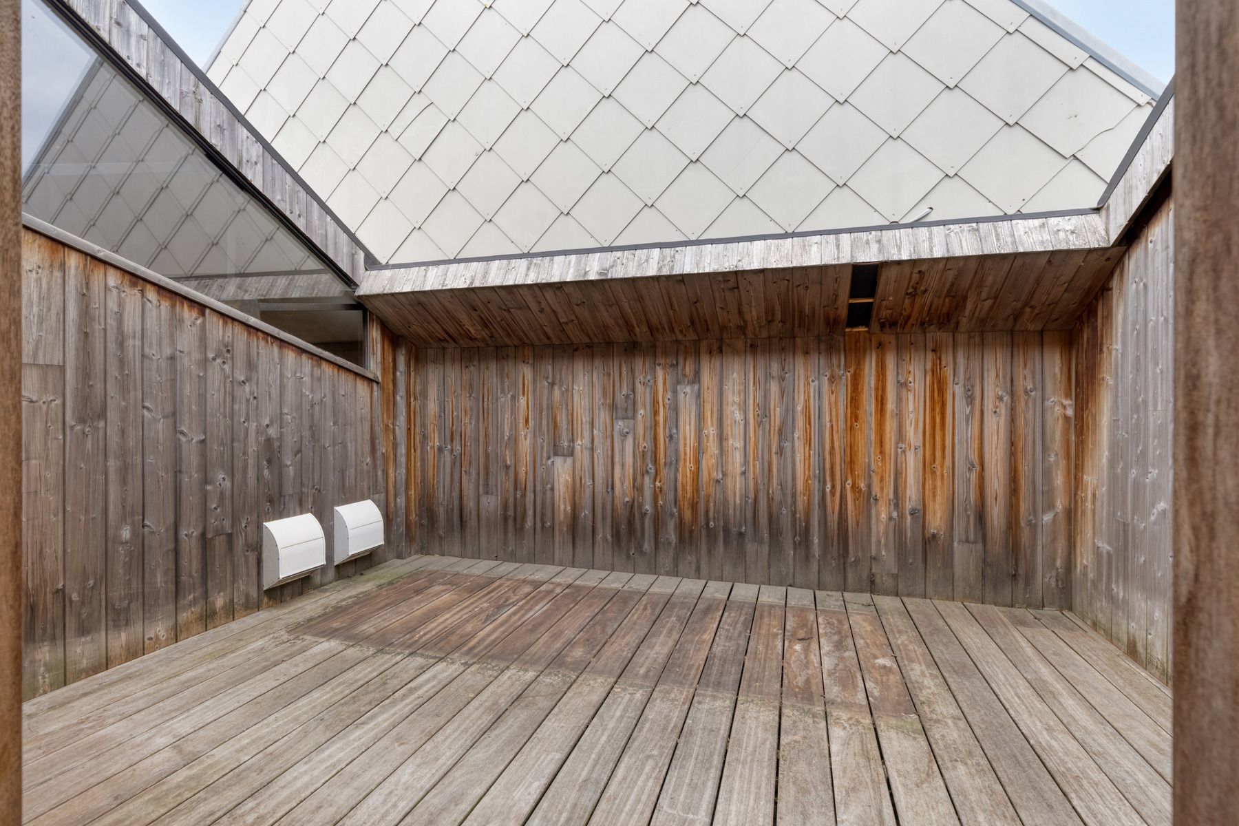 Recent vernieuwde loods met bovenliggend luxe appartement ! foto 43