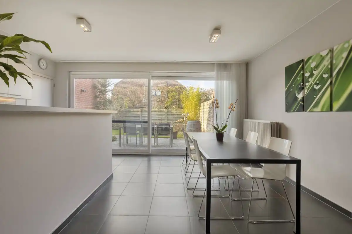 Volledig instapklaar huis met 3 kamers te koop in Waregem foto 7