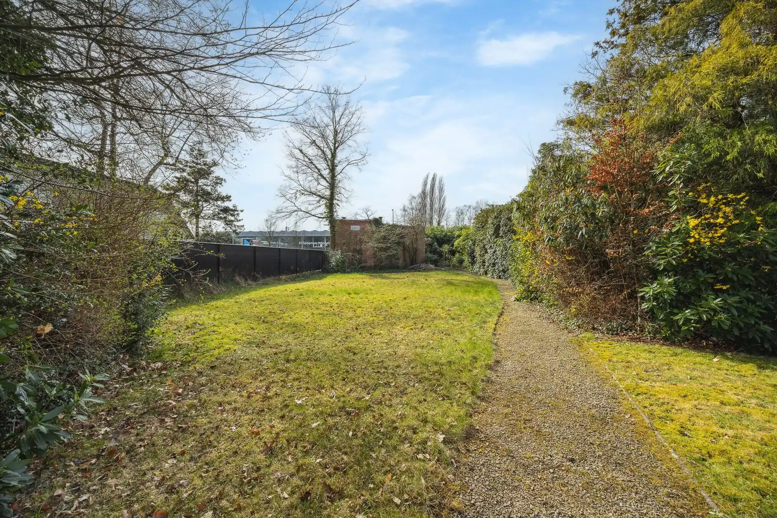 Ruime bouwgrond van ca. 1407 m² te Kapellen – rustig gelegen en omgeven door groen ! foto 3