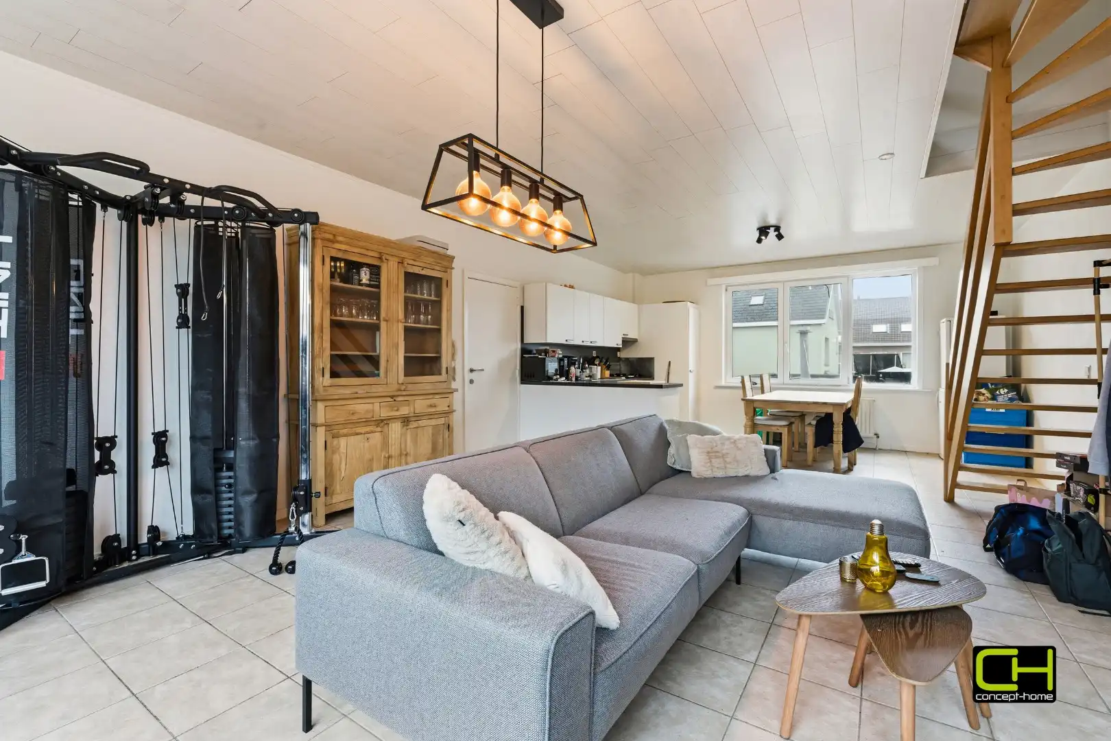 Duplexappartement met twee slaapkamers te koop in Mariakerke foto 2