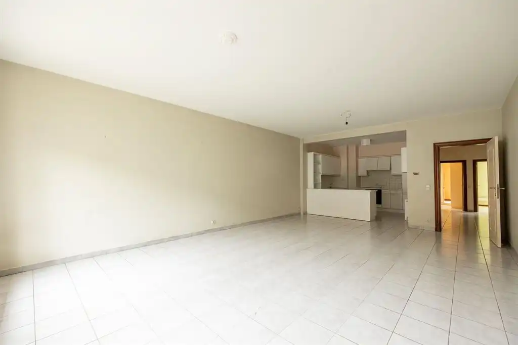 Gelijkvloers appartement met tuin en autostaanplaats foto 5