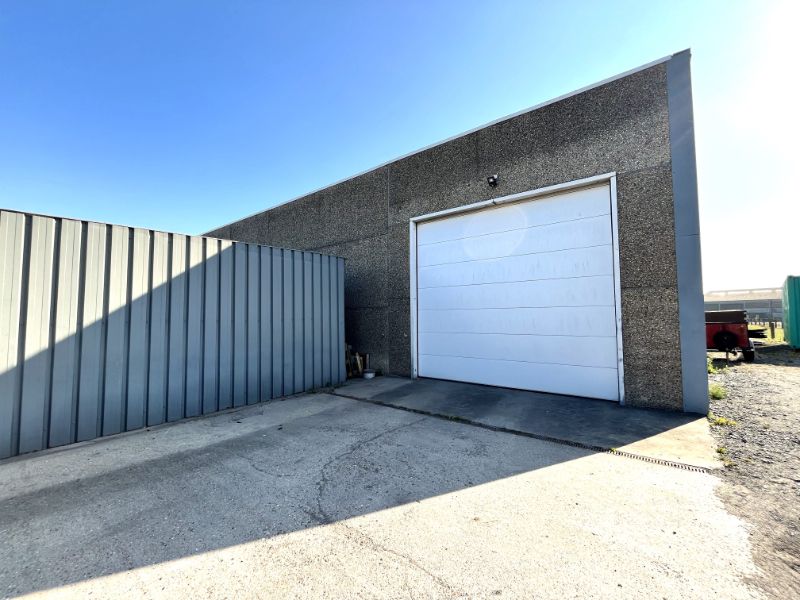 Te huur: Loods - 270 m² - opslag foto 4