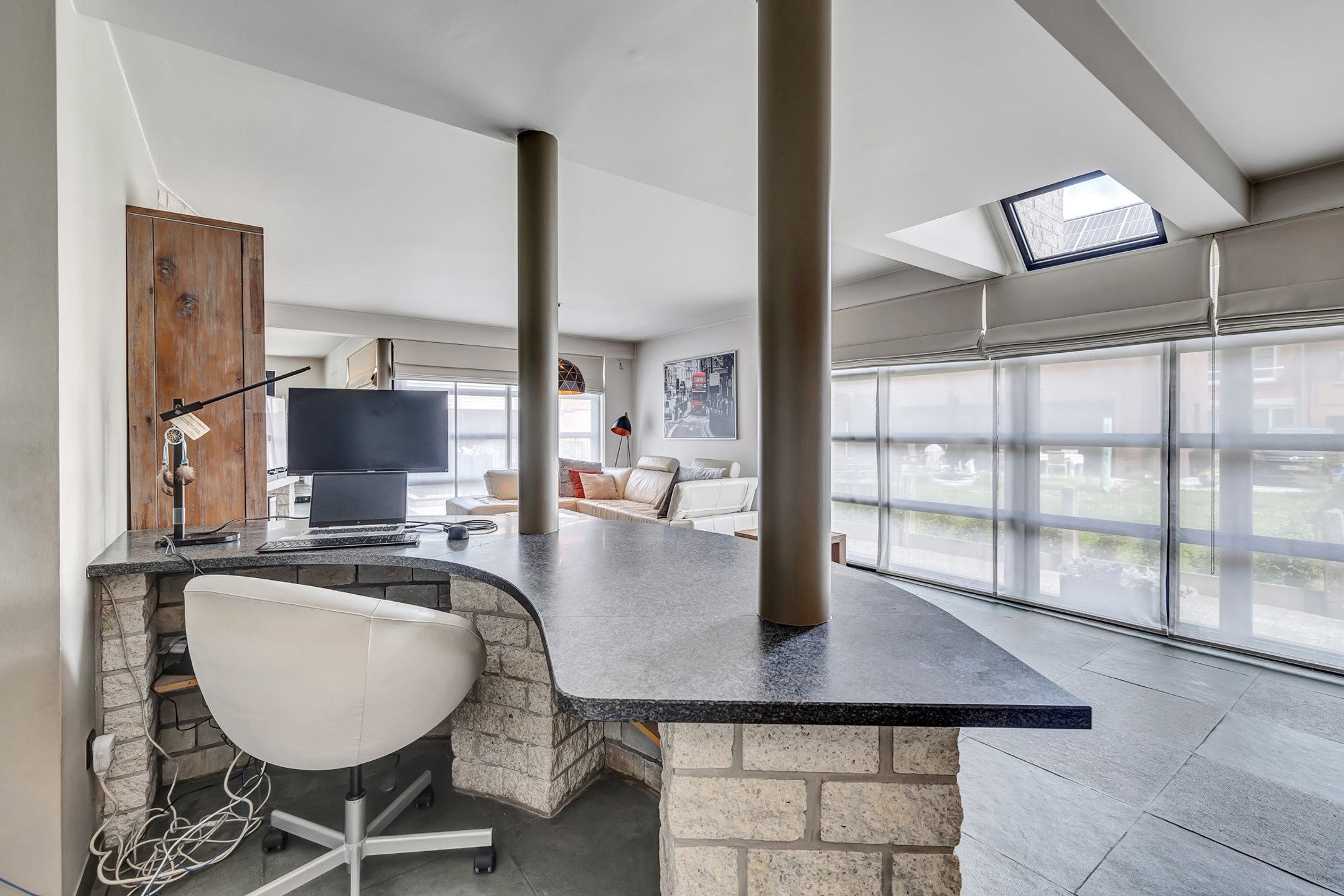 Gezellige, instapklare HOB met garage en tuin foto 9