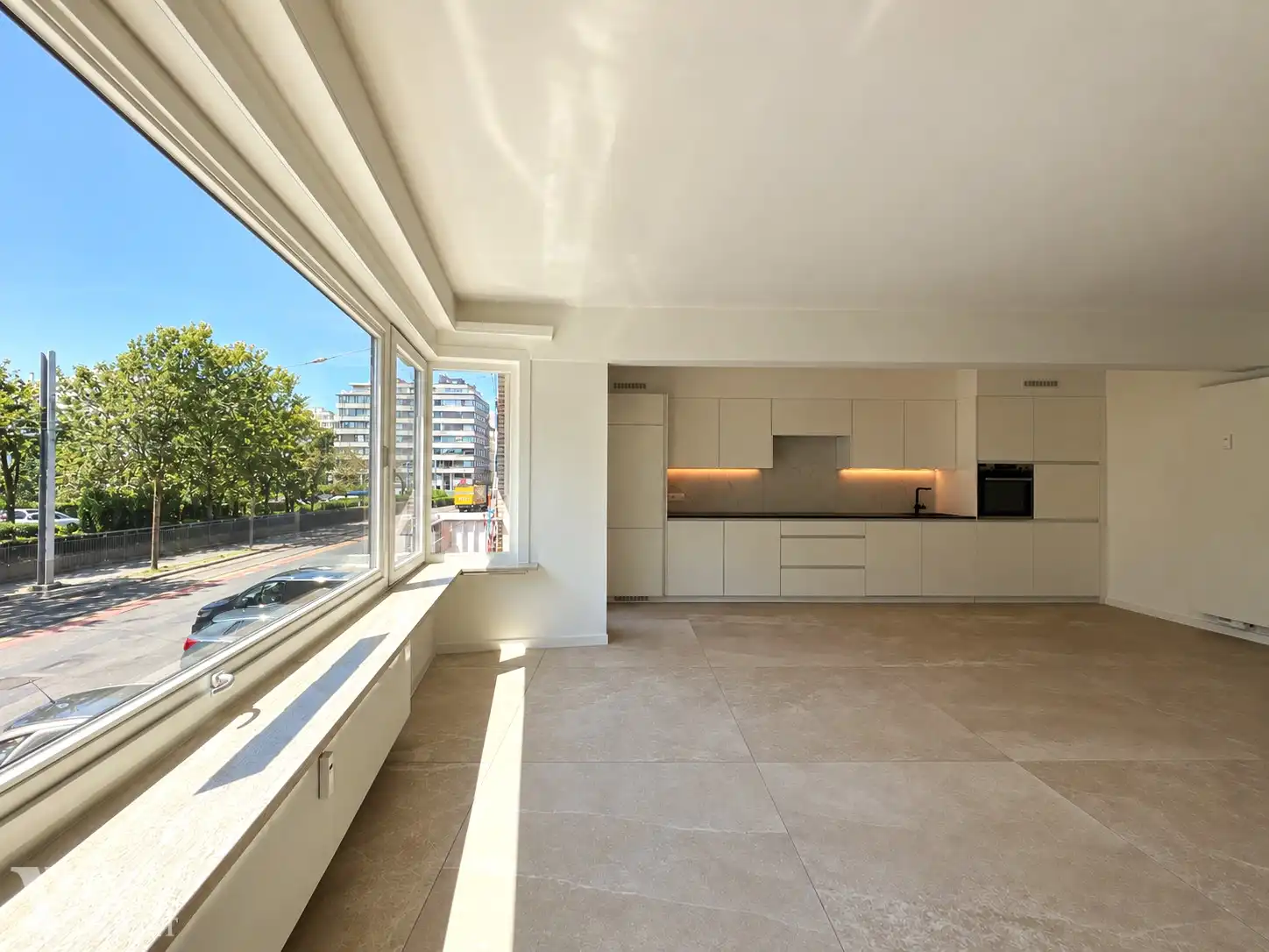 Kwalitatief heringericht appartement met groenzicht foto 2