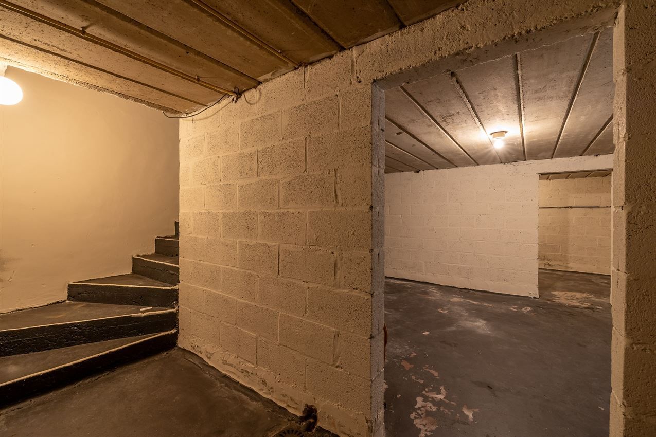 Stadswoning met 2 slk en ruimte inpandige garage foto 23