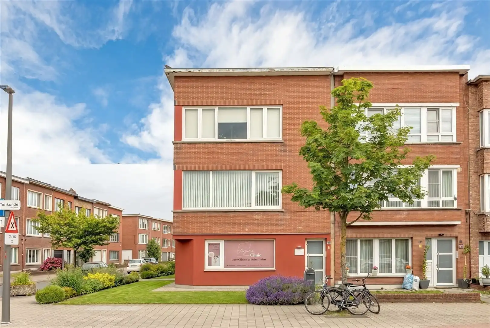 Lichtrijk hoekappartement met 3 slaapkamers foto {{pictureIndex}}