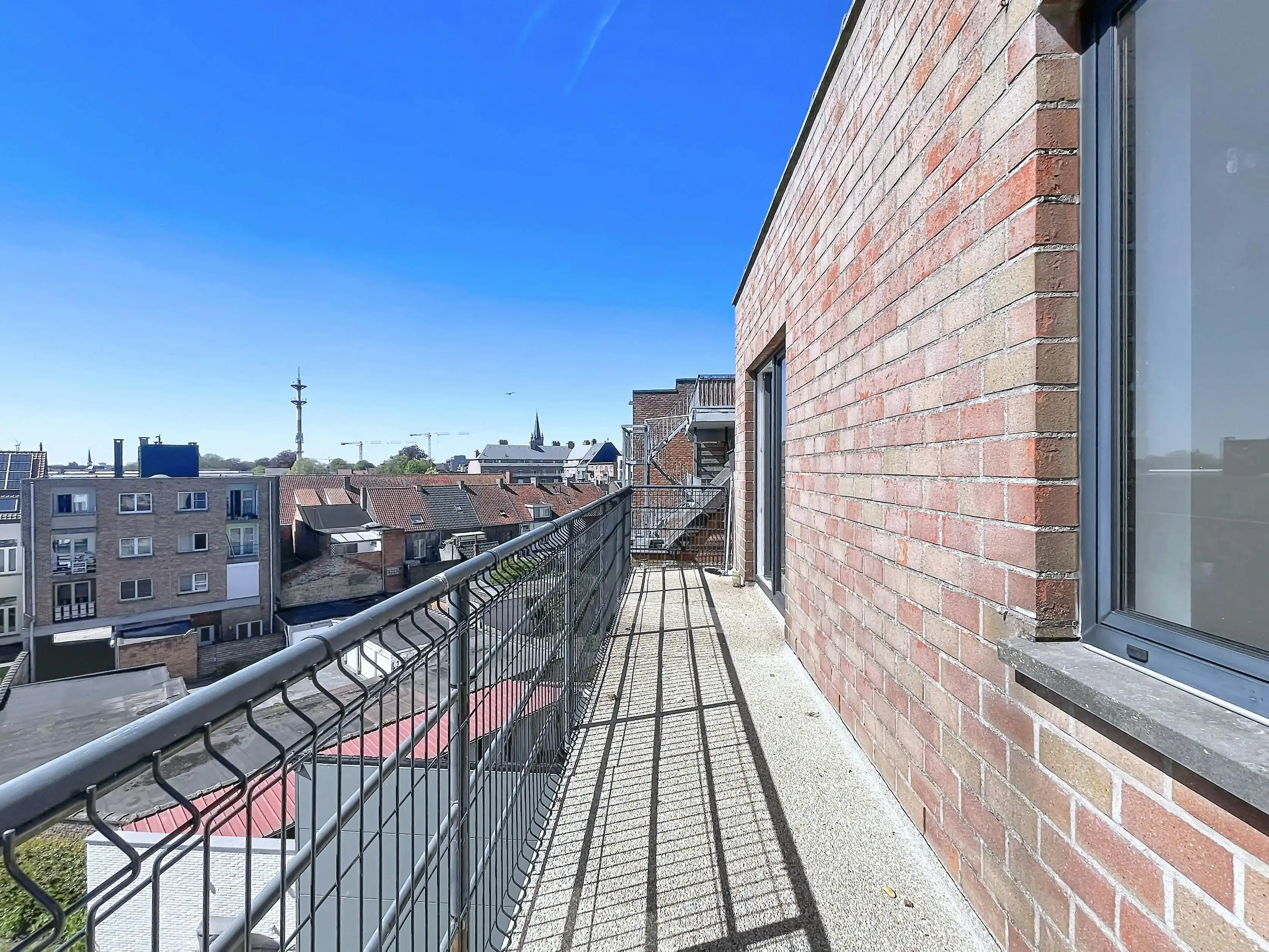 Appartement met 2 slaapkamers aan het station van Eeklo foto 16