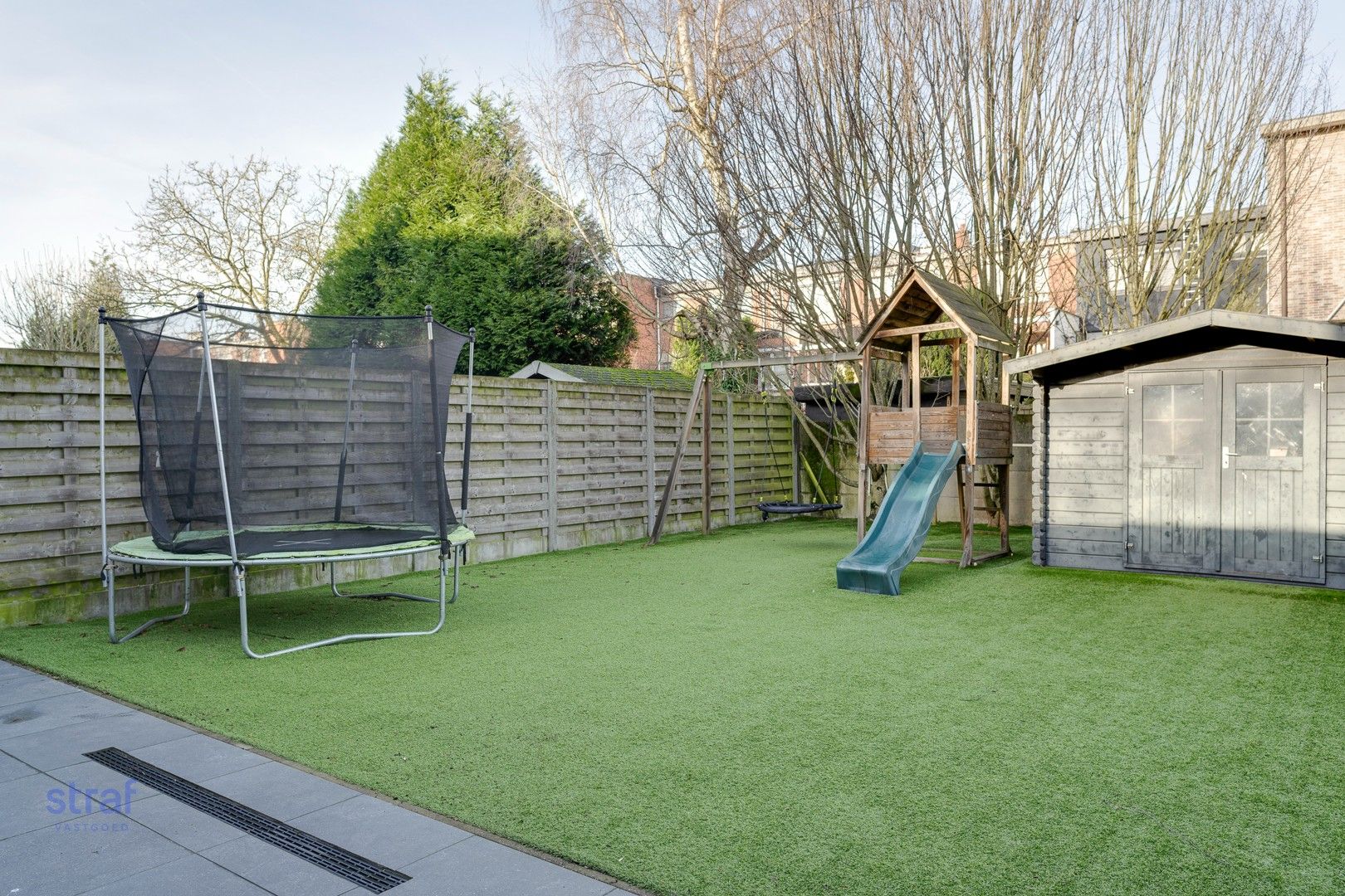 Halfopen bebouwing met 4 slaapkamers en tuin foto 6