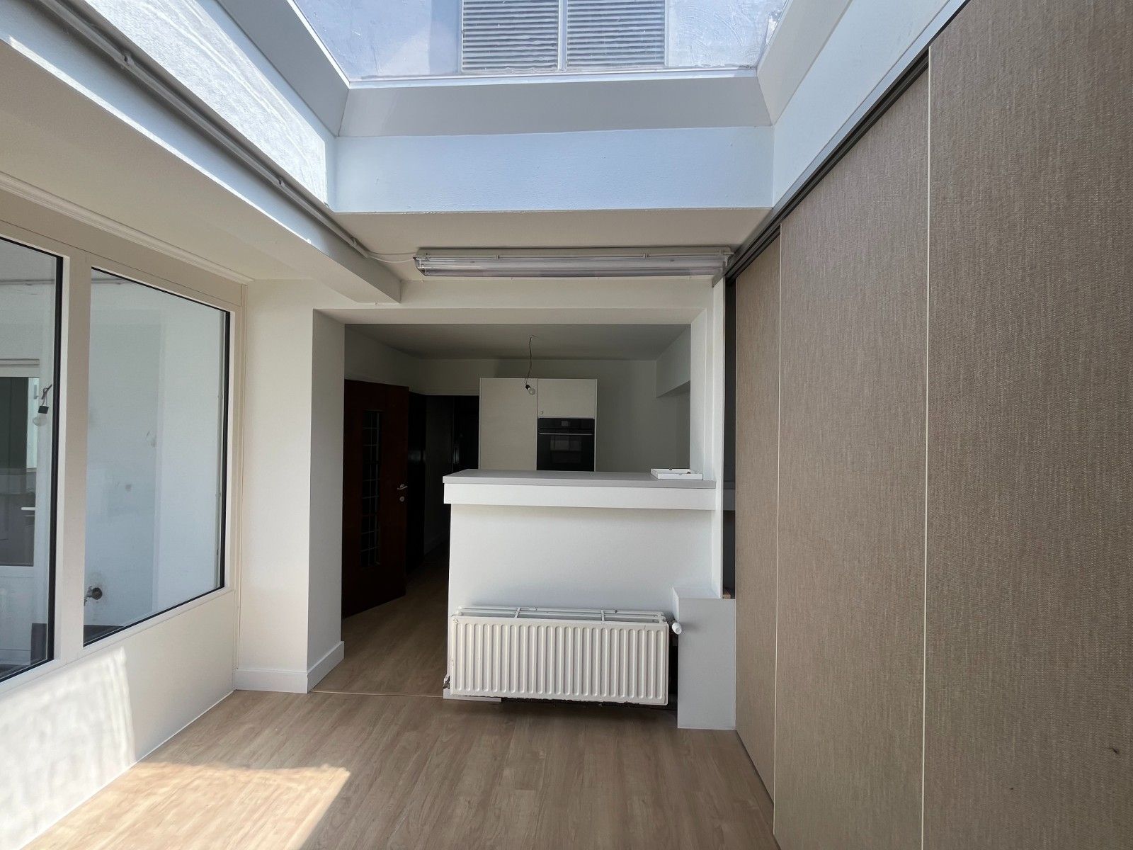 Te Huur: Karaktervolle, gerenoveerde woning met 6 slaapkamers in Kruisem foto 24