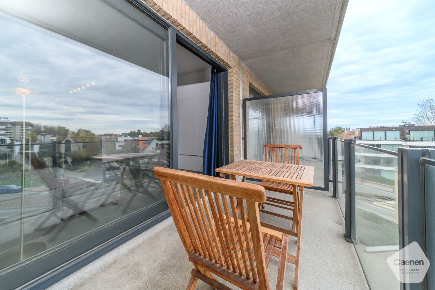 Prachtig gerenoveerd 1-slaapkamerappartement op de 3de verdieping – Topligging aan zee en centrum foto 3